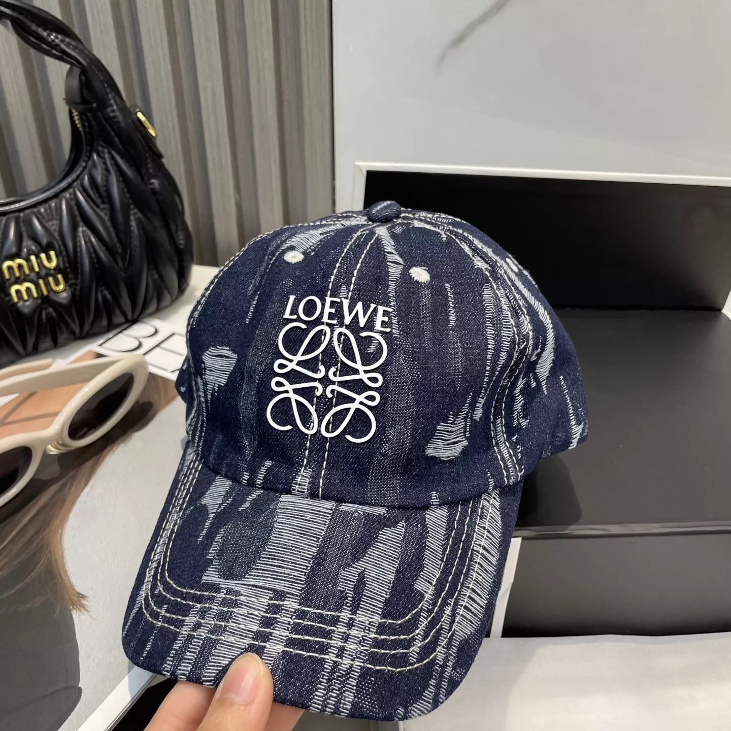 LOEWE Caps DailyWear 3222