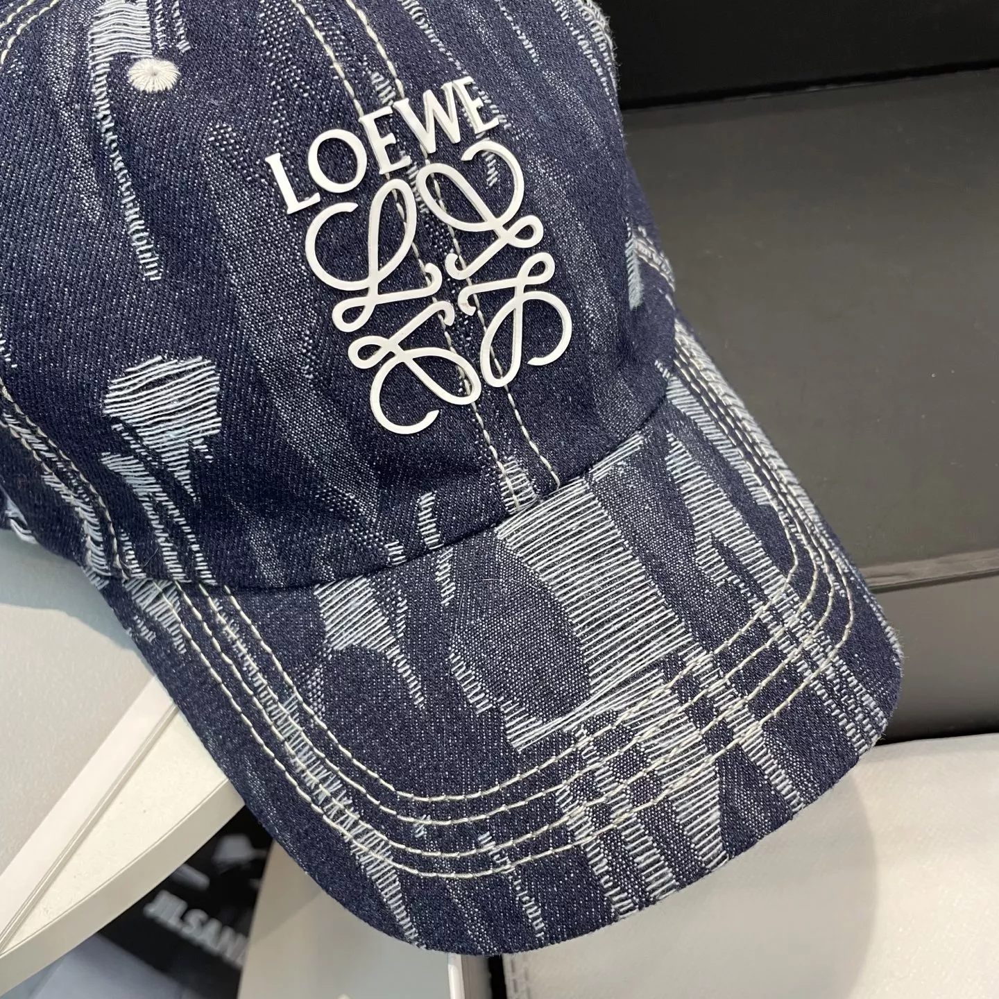 LOEWE Caps DailyWear 3222