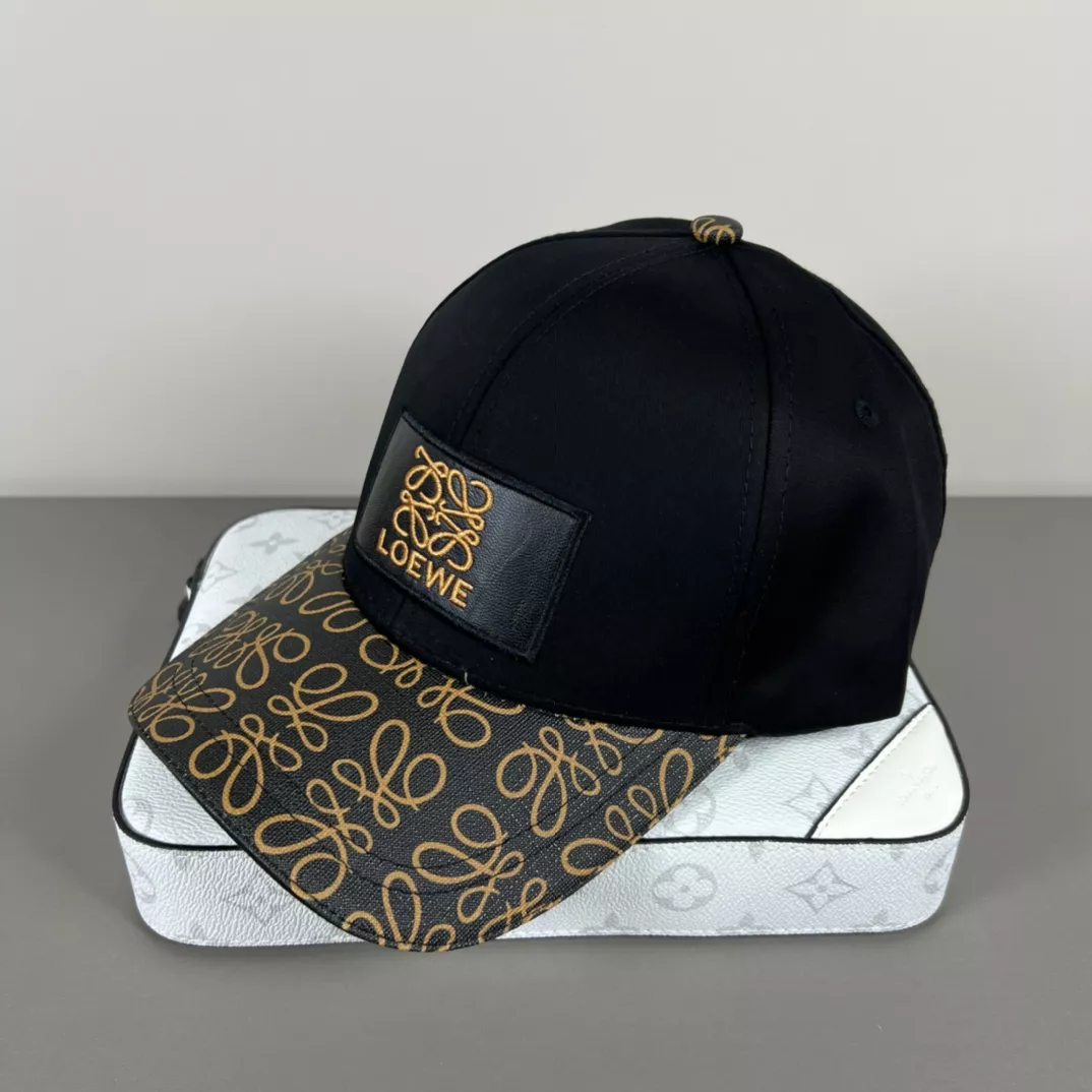 LOEWE Caps Durable 6344