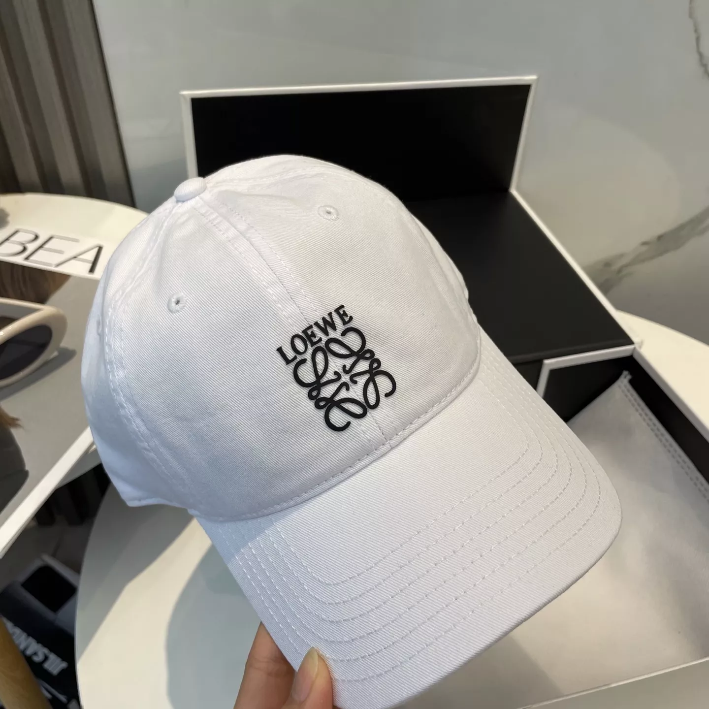 LOEWE Caps Efficient 9397