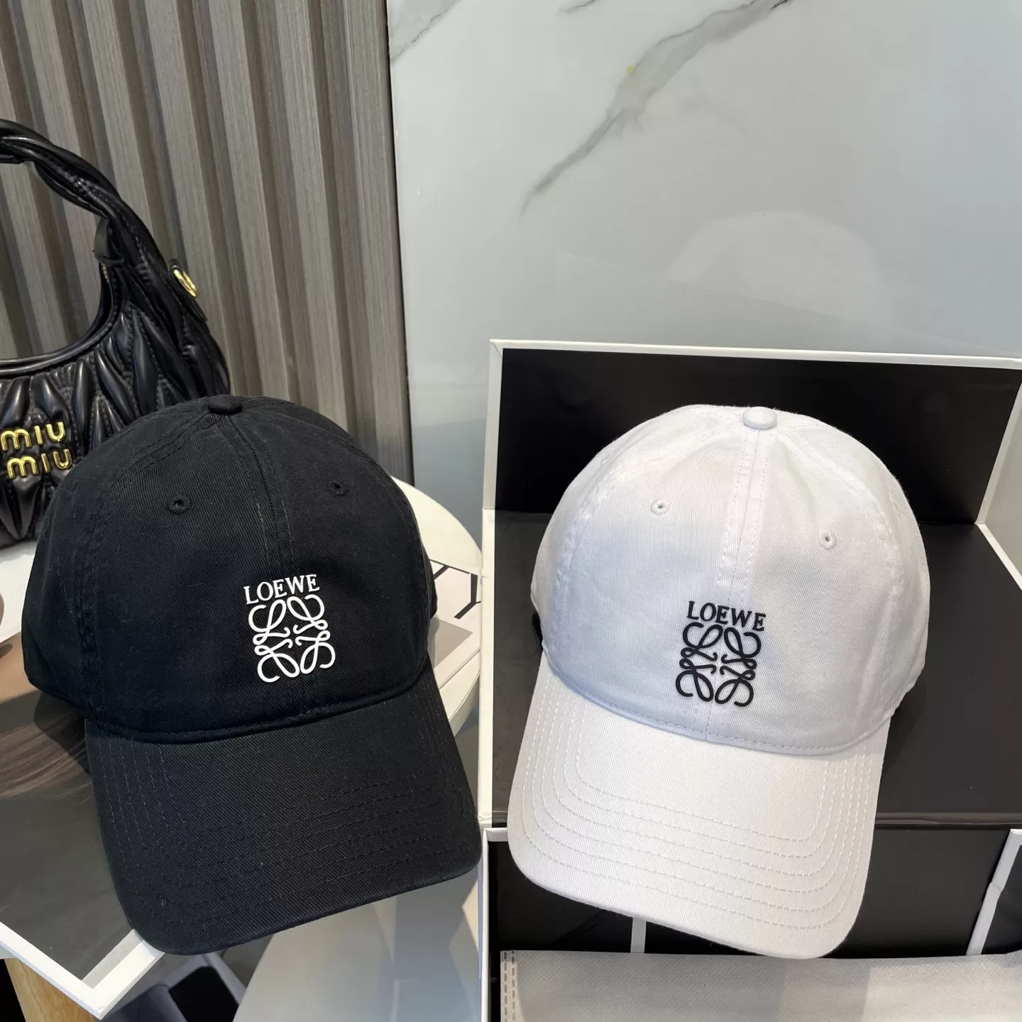 LOEWE Caps Efficient 9397