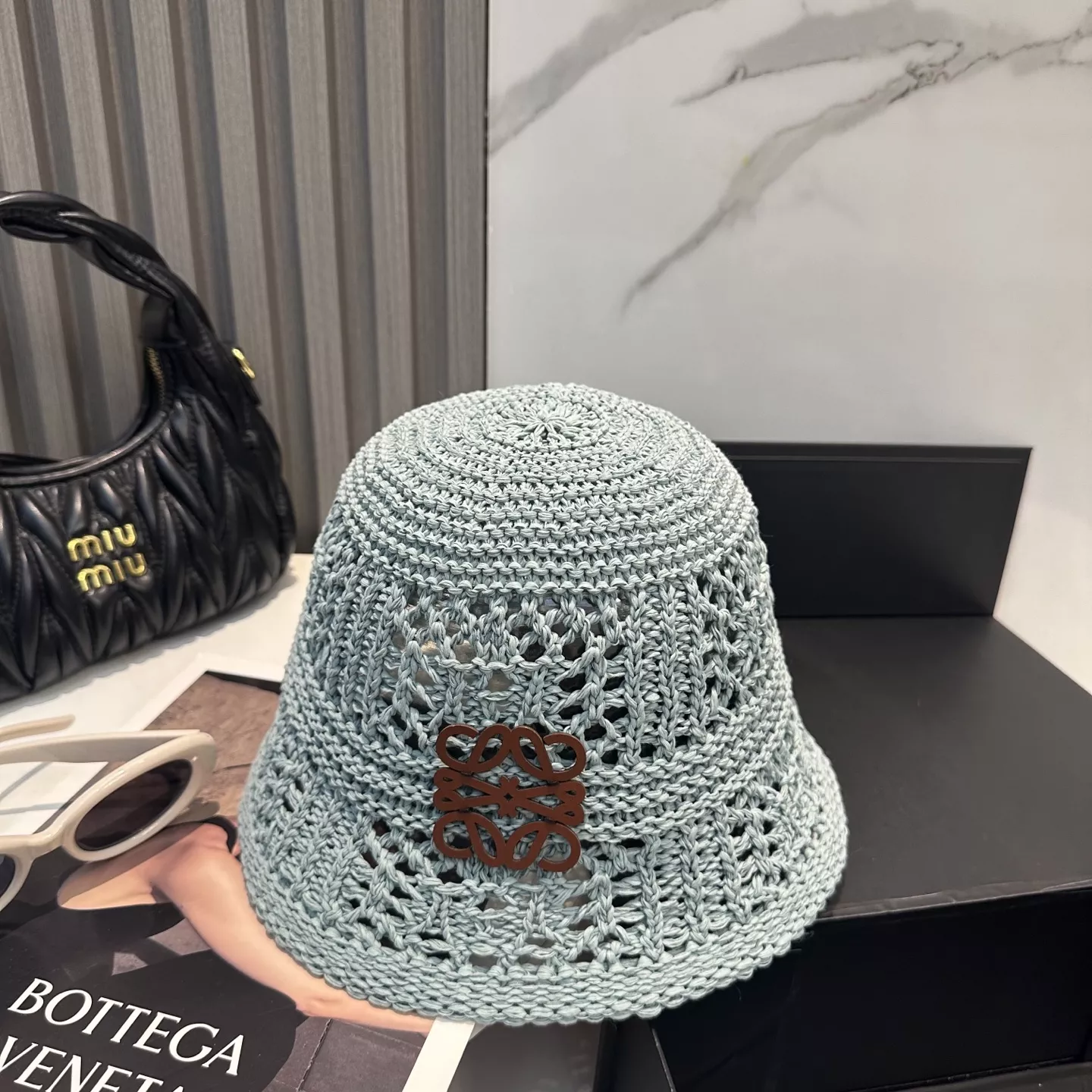 LOEWE Caps Fashionable 9152