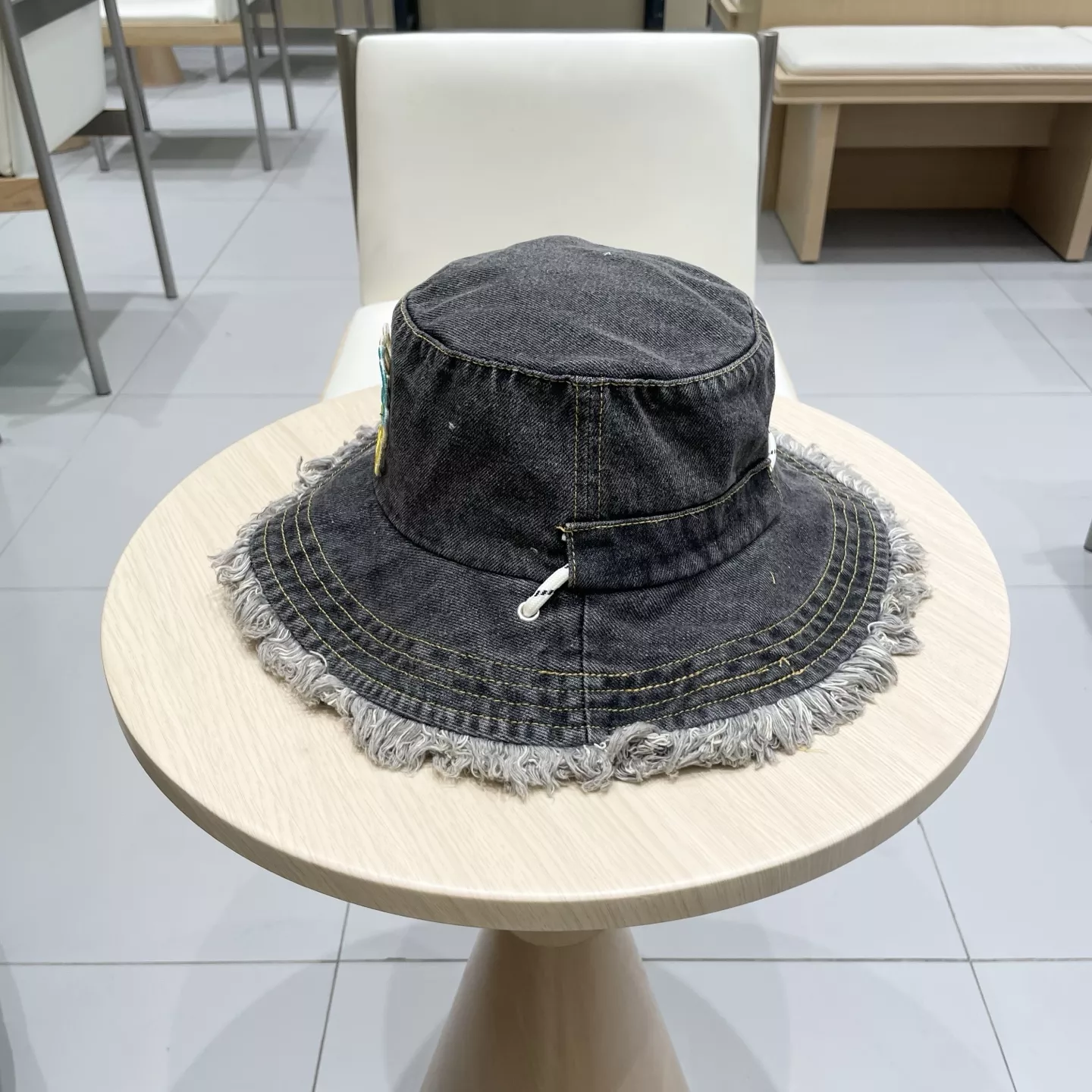 LOEWE Caps GoAnywhere 329