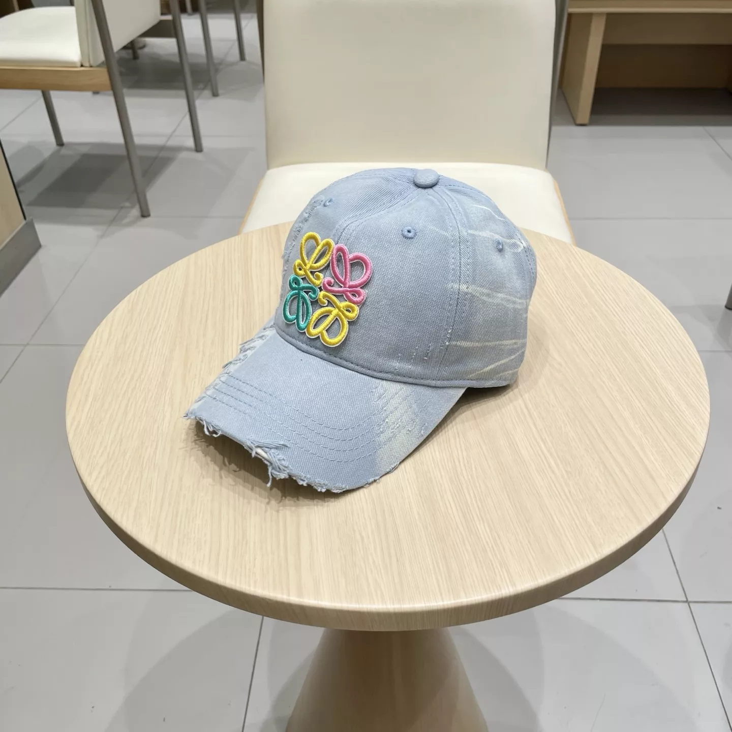 LOEWE Caps NewStyle 3828