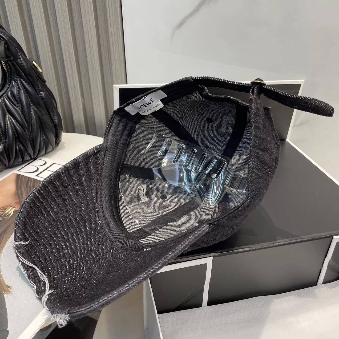LOEWE Caps NewStyle 7532