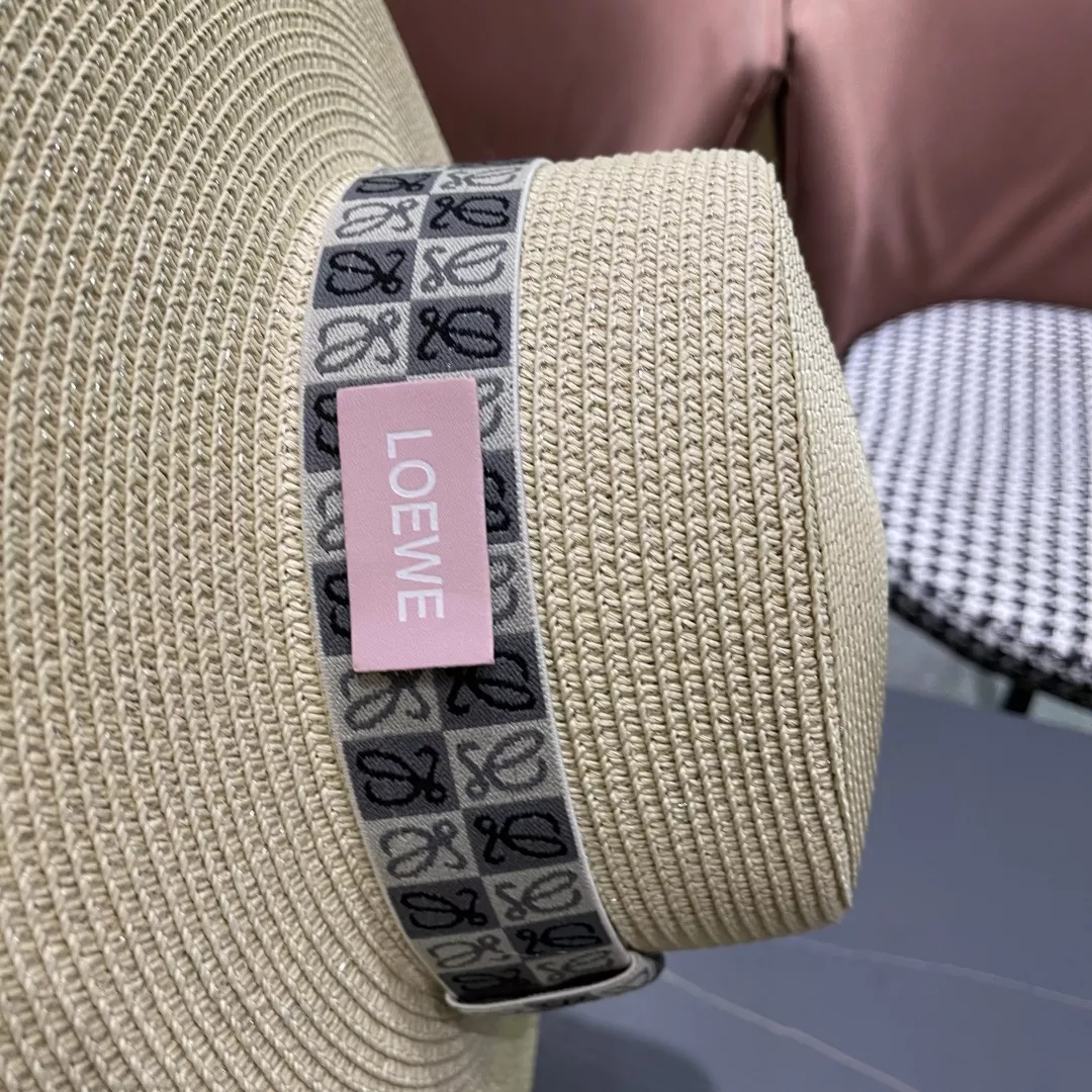 LOEWE Caps Refined 9100