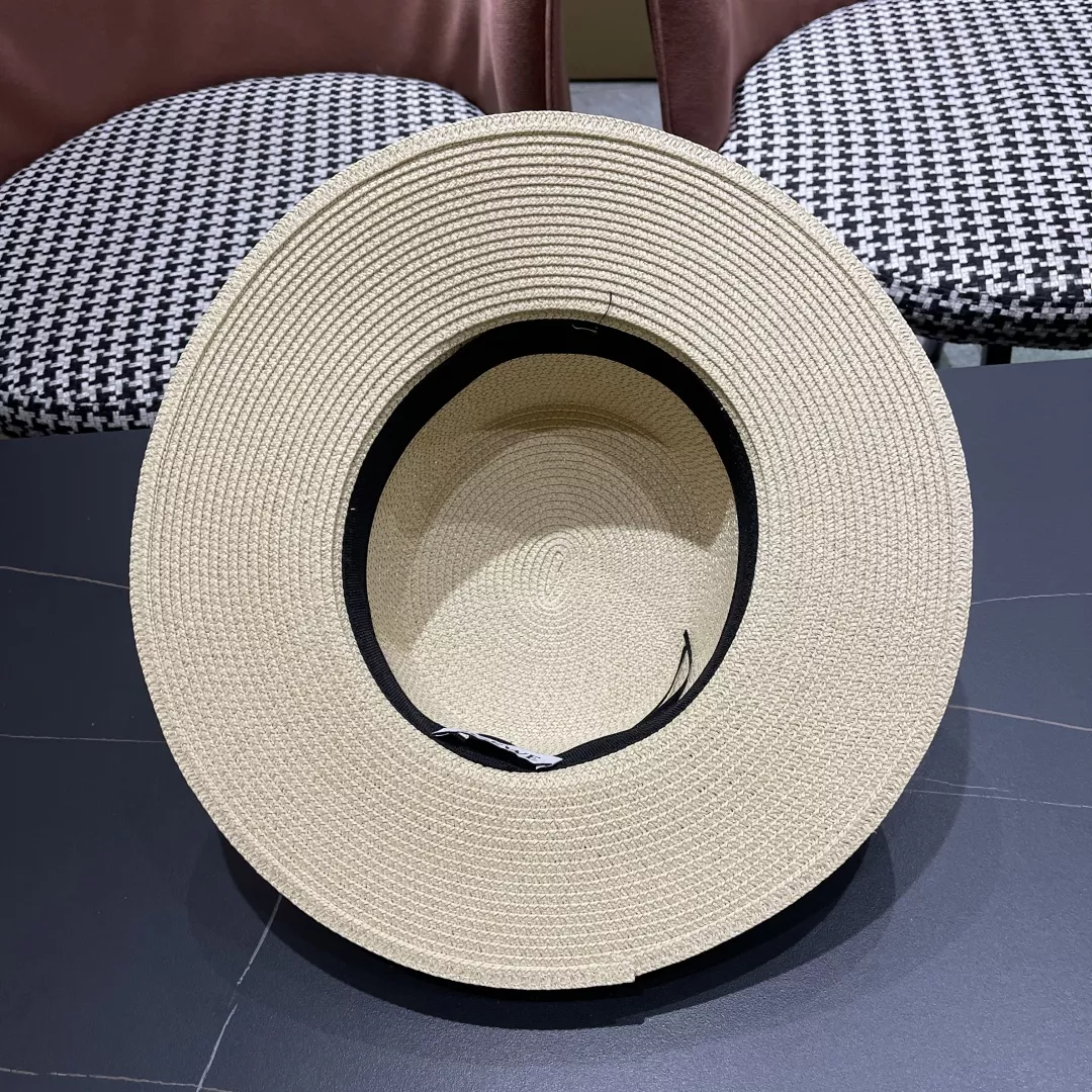LOEWE Caps Refined 9100