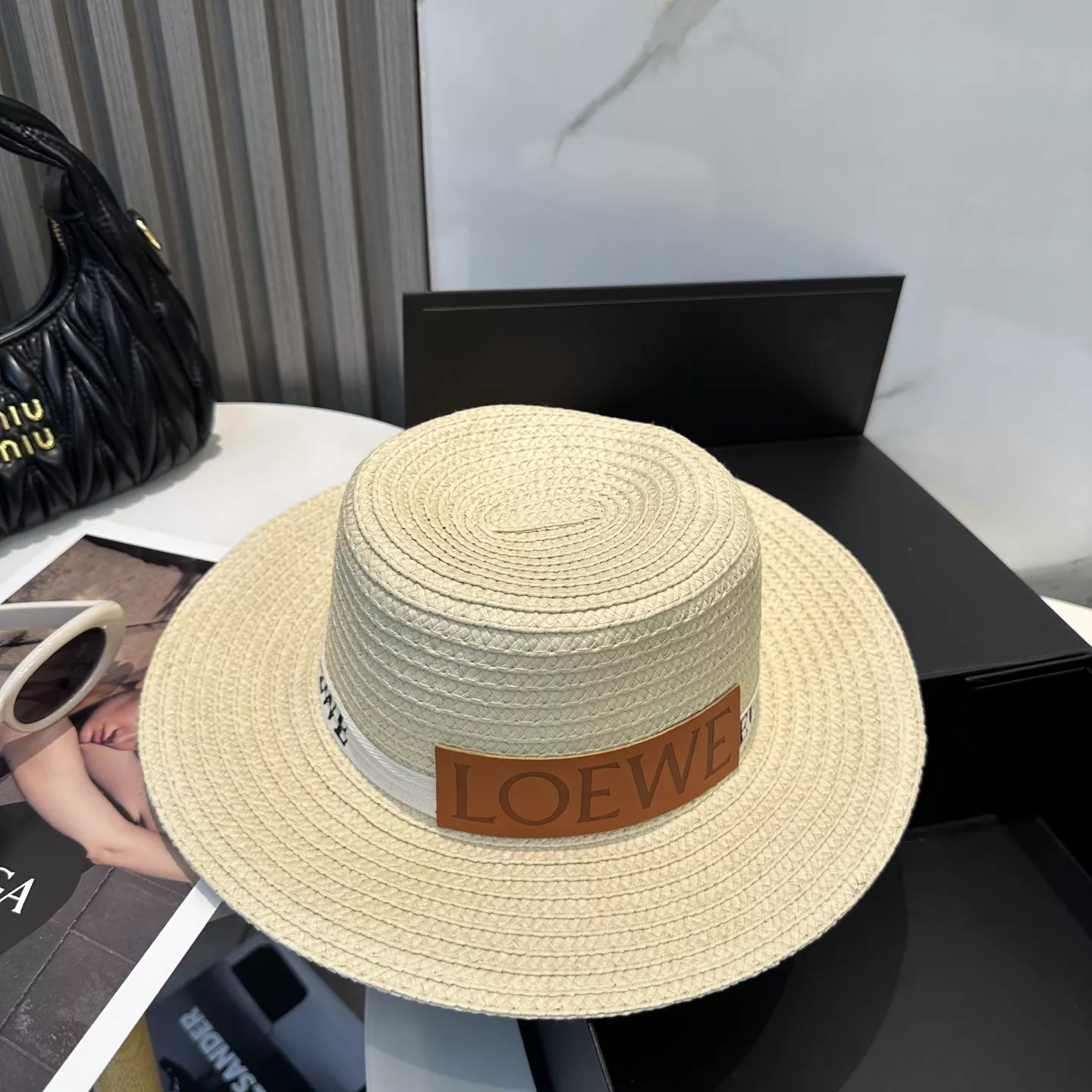 LOEWE Caps Sleek 5180