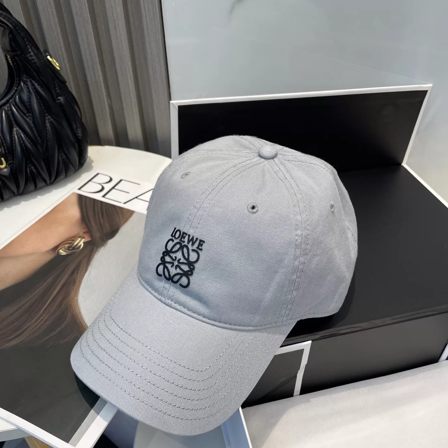 LOEWE Caps Soft 5008