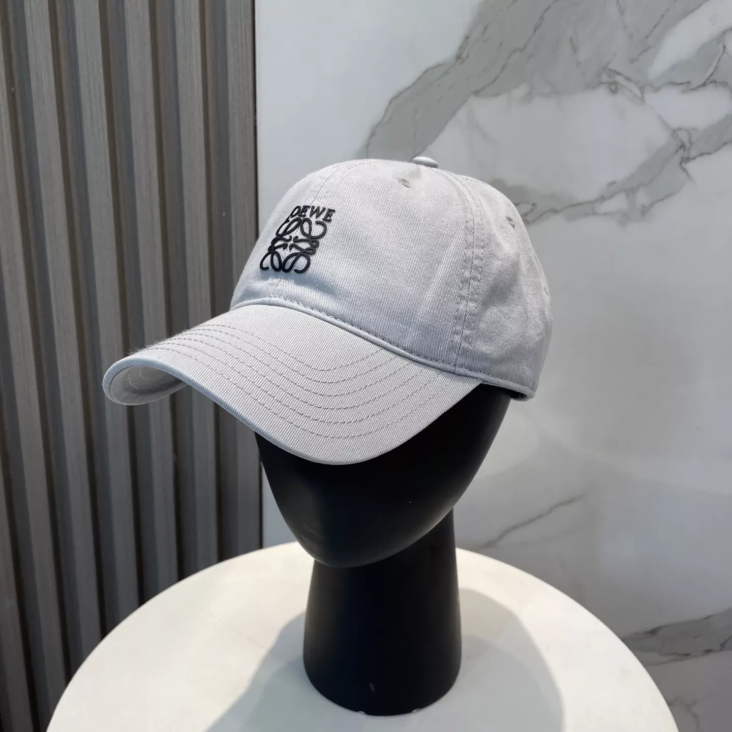LOEWE Caps Soft 5008