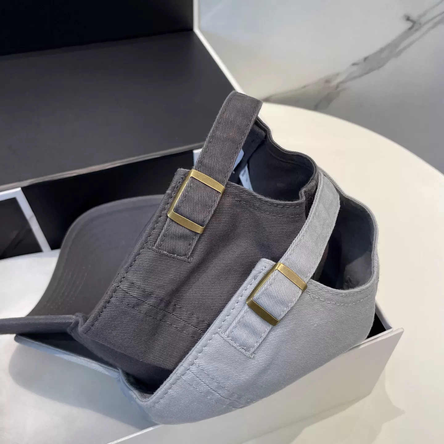 LOEWE Caps Soft 5008