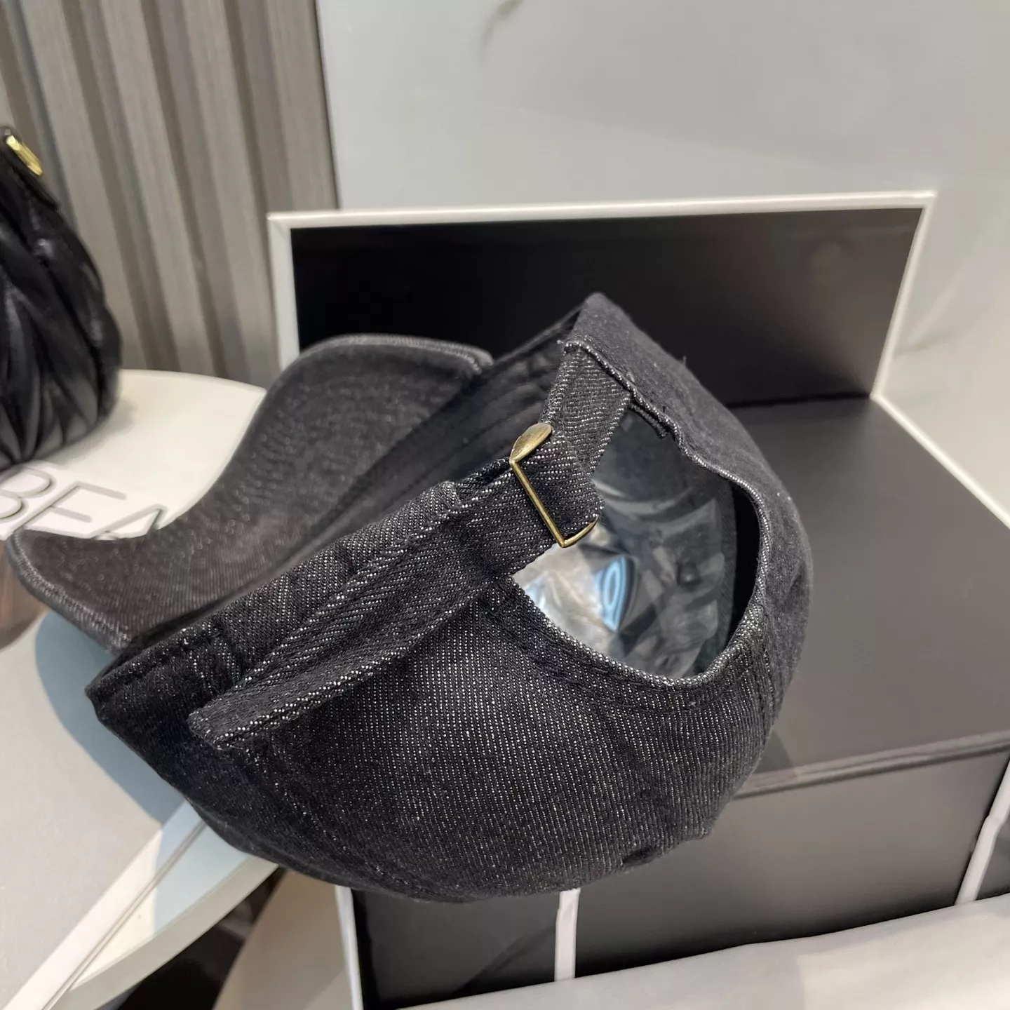 LOEWE Caps Soft 6003