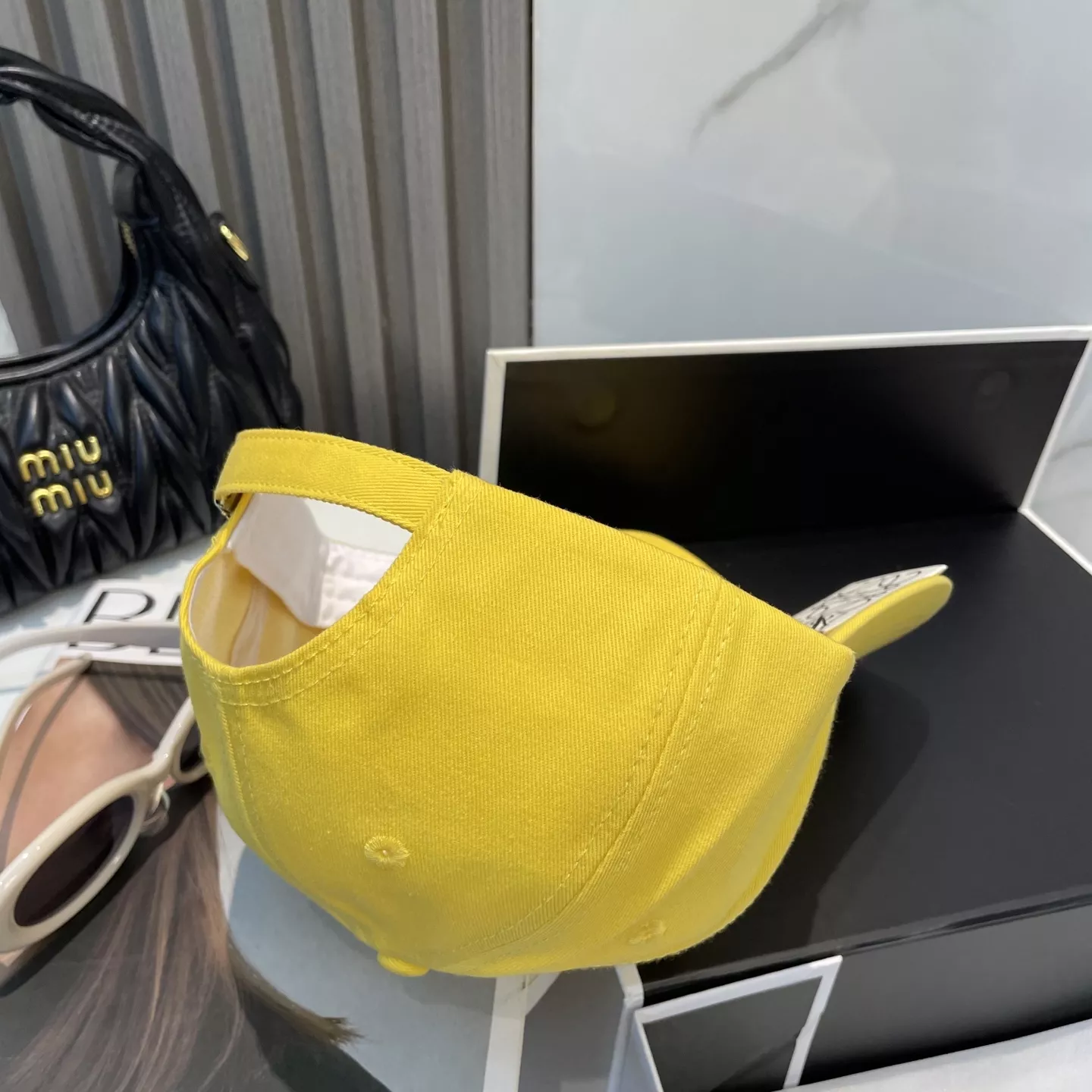 LOEWE Caps StreetReady 7346