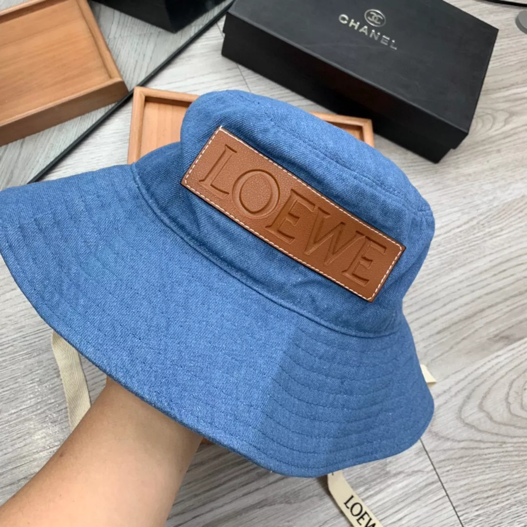 LOEWE Caps Timeless 3744