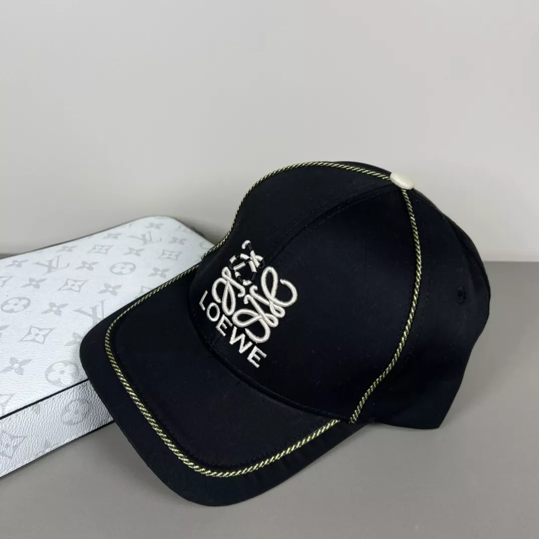 LOEWE Caps TopPick 2263