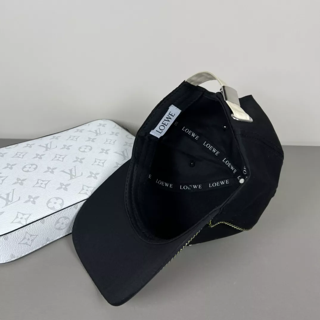 LOEWE Caps TopPick 2263