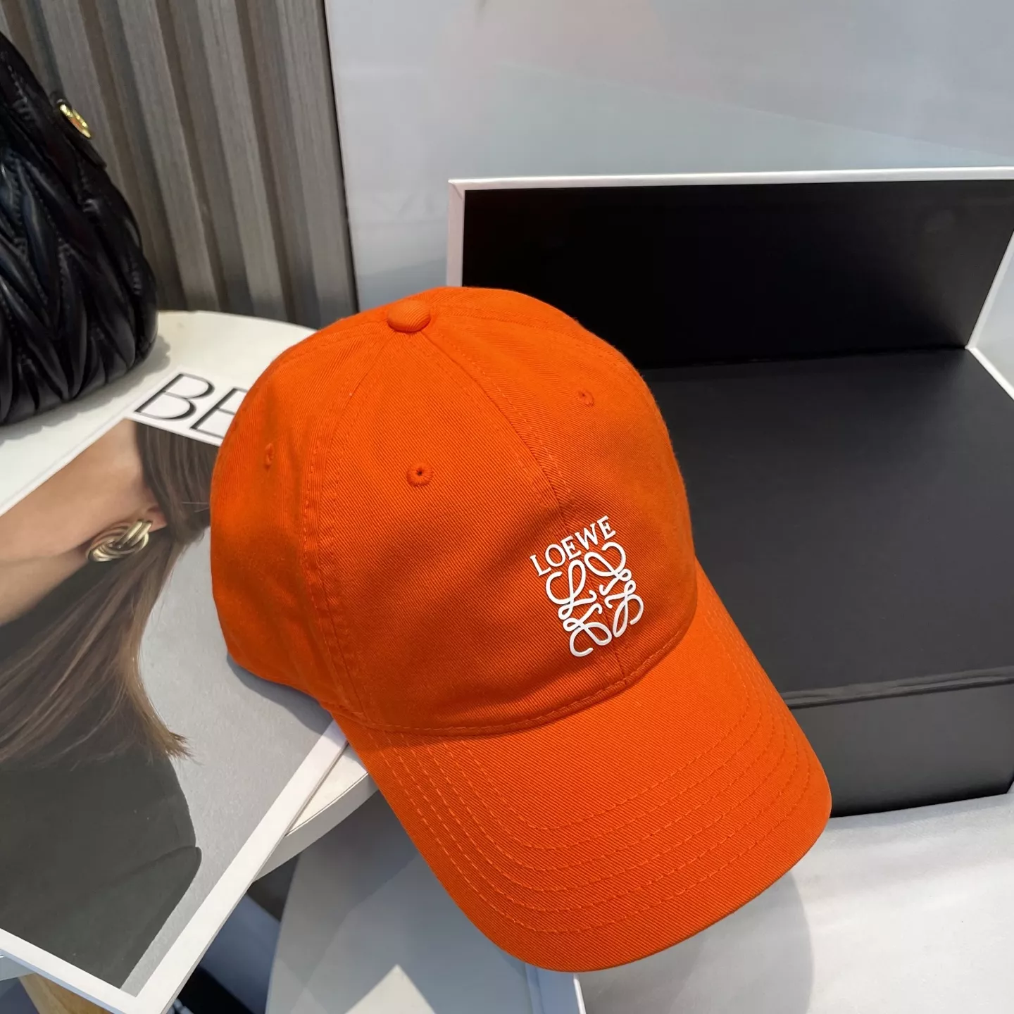 LOEWE Caps Unique 4293