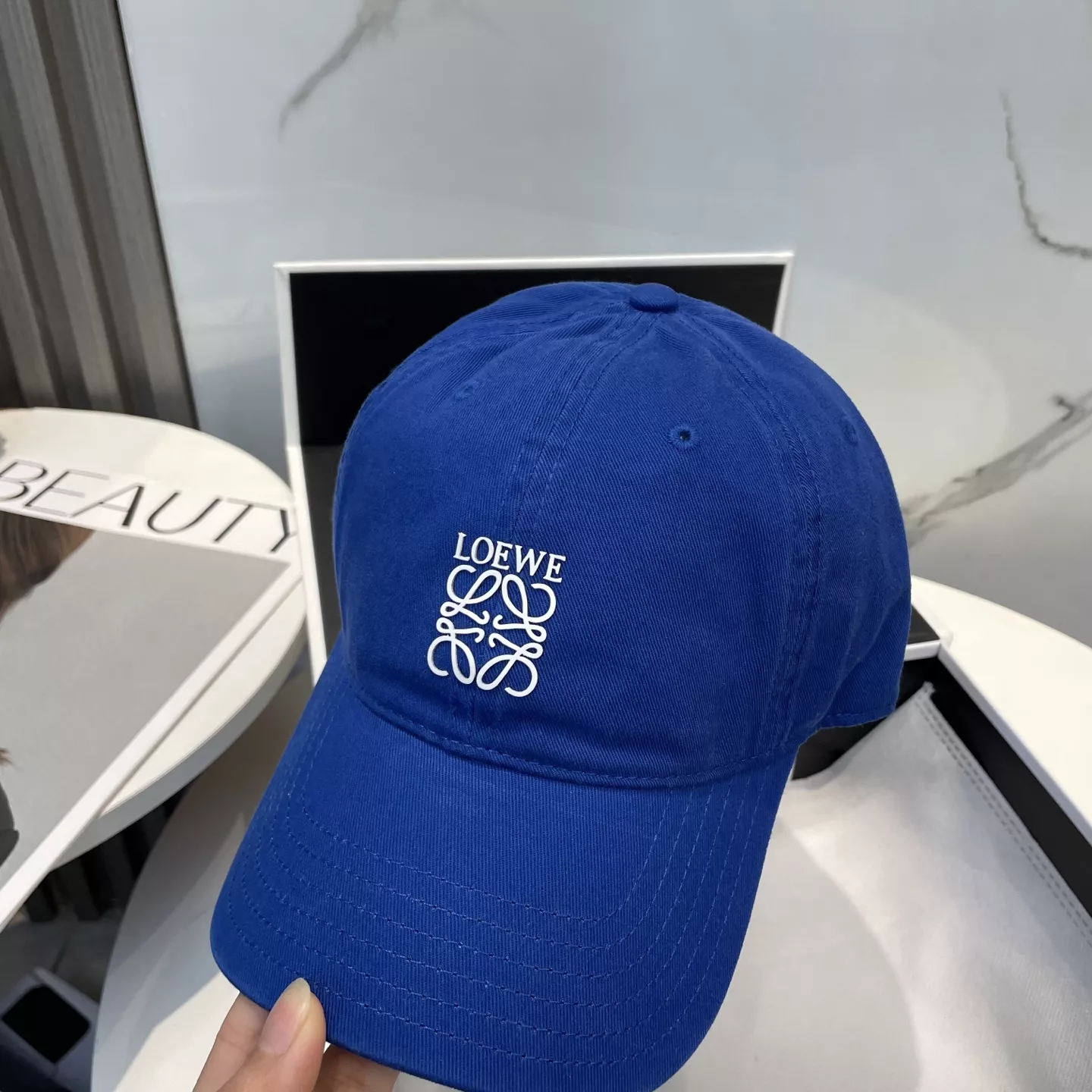 LOEWE Caps UrbanStyle 9116