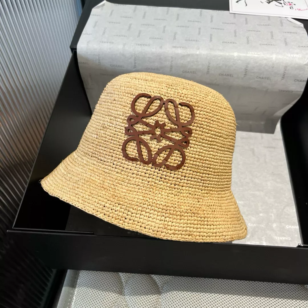 LOEWE Caps WellDesigned 3052