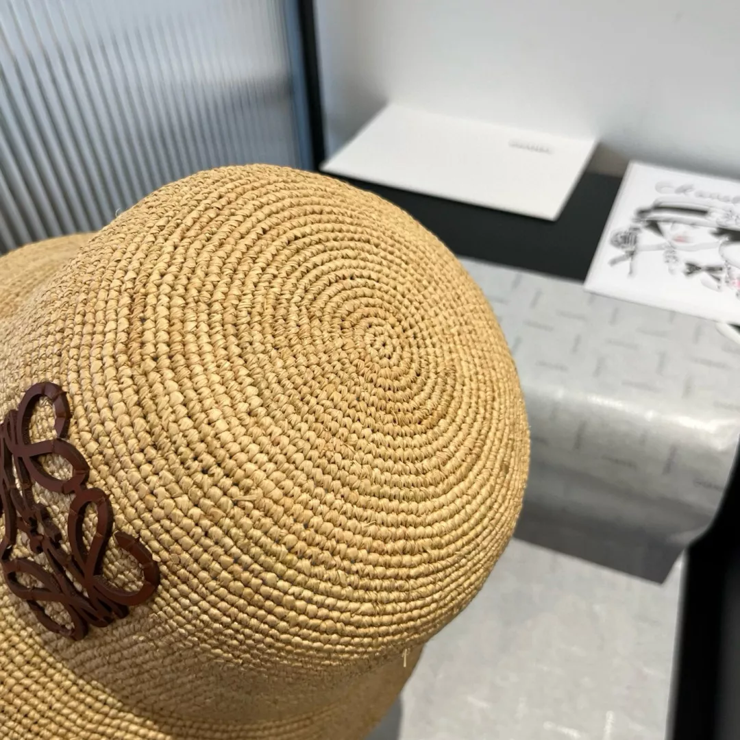 LOEWE Caps WellDesigned 3052