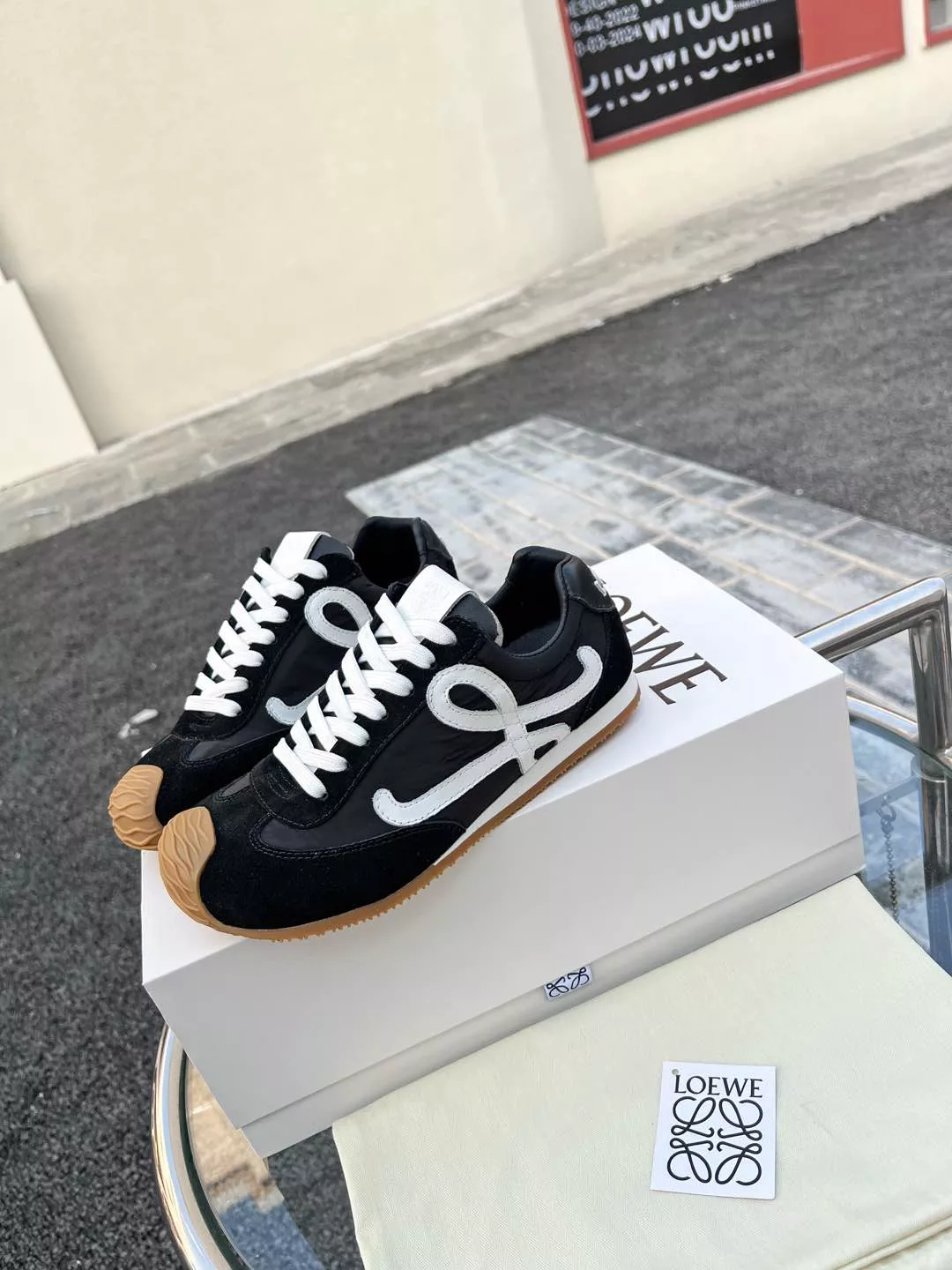 LOEWE Casual Shoes For Men Unique 7337