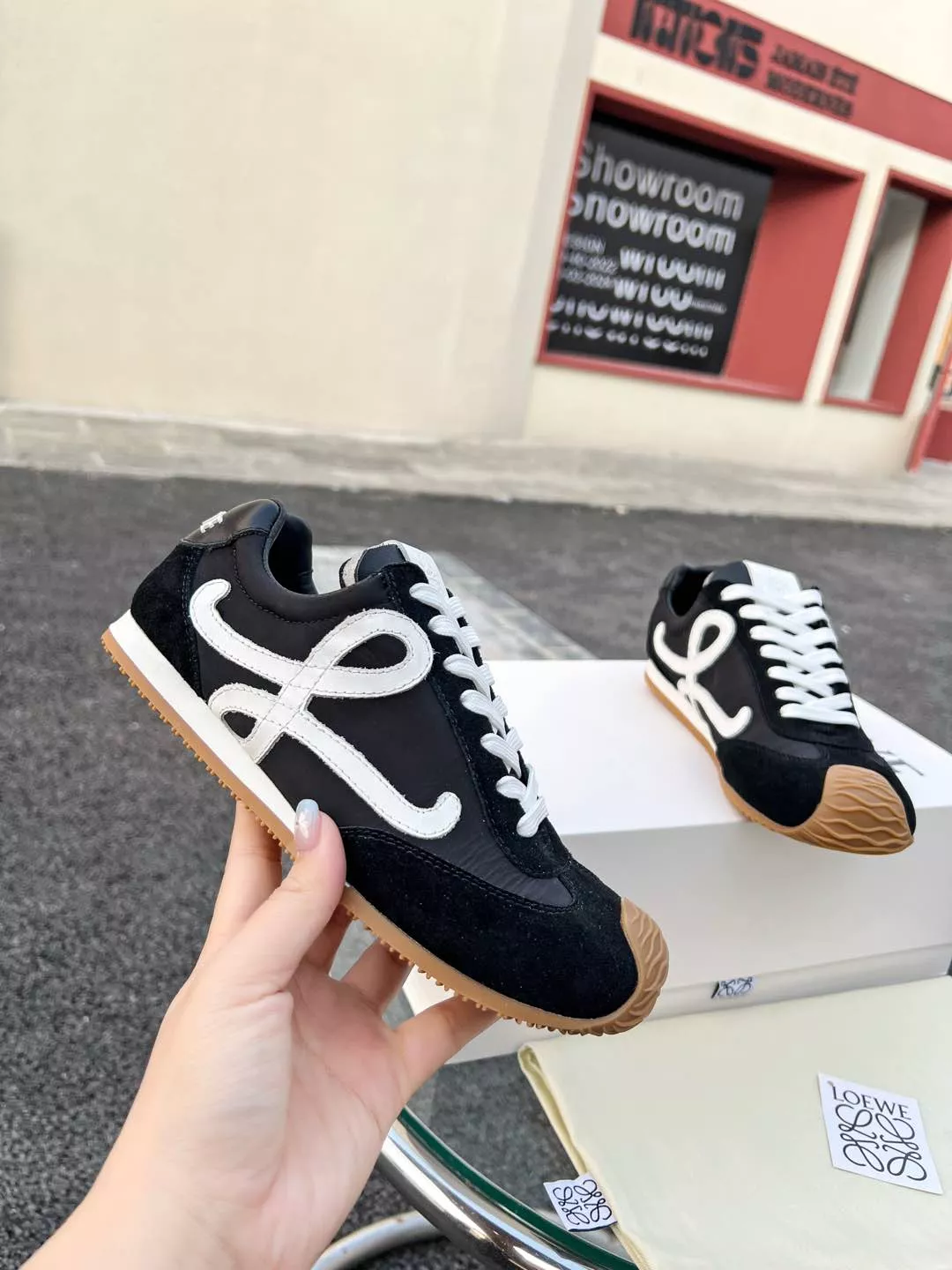 LOEWE Casual Shoes For Men Unique 7337