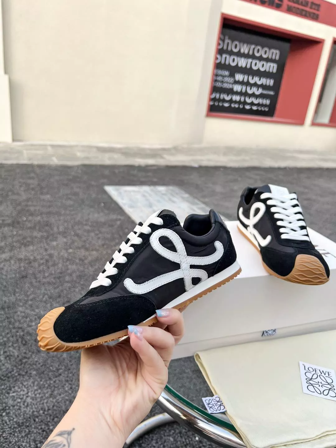 LOEWE Casual Shoes For Men Unique 7337