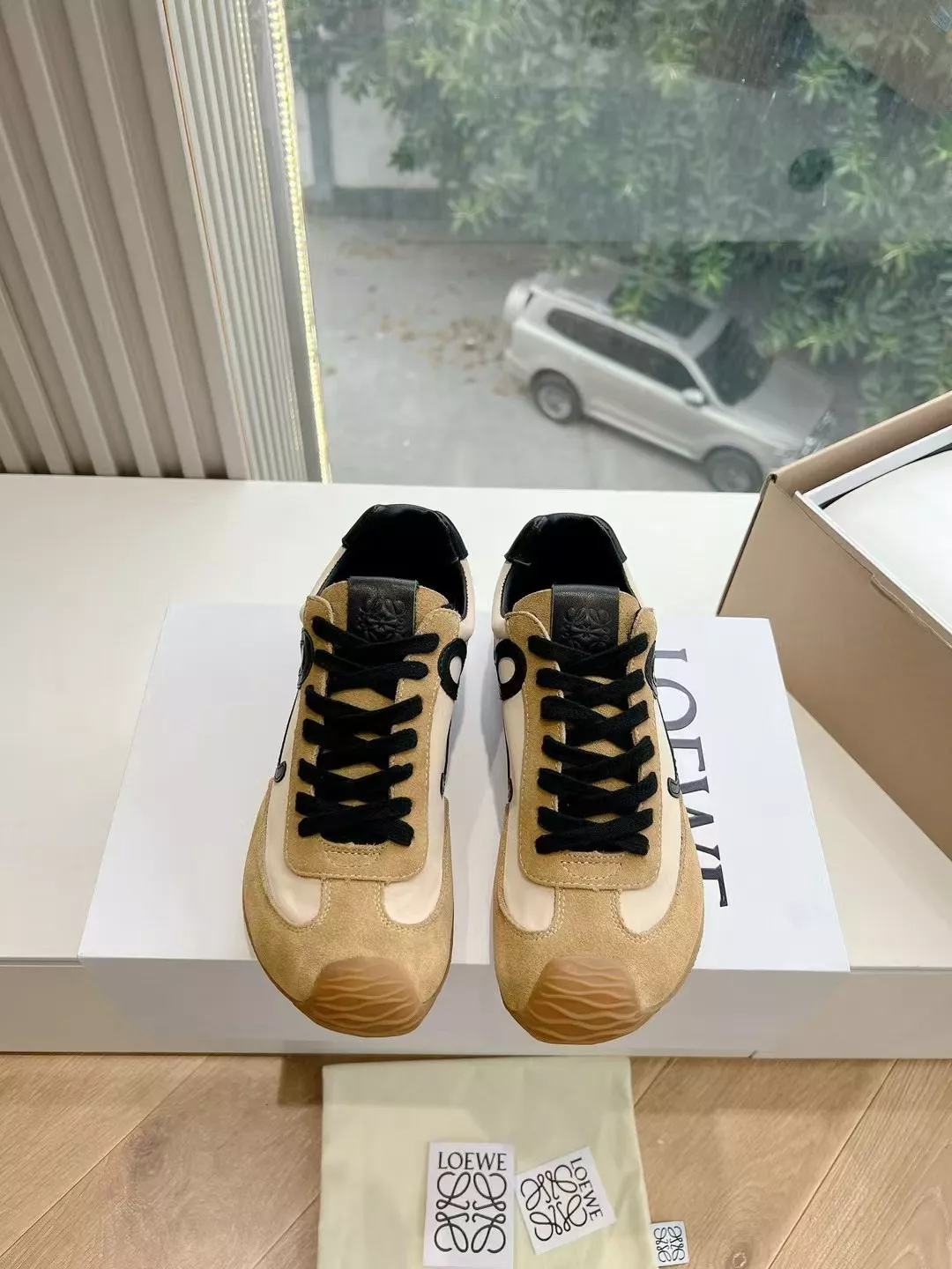 LOEWE Casual Shoes For Men WellDesigned 1100