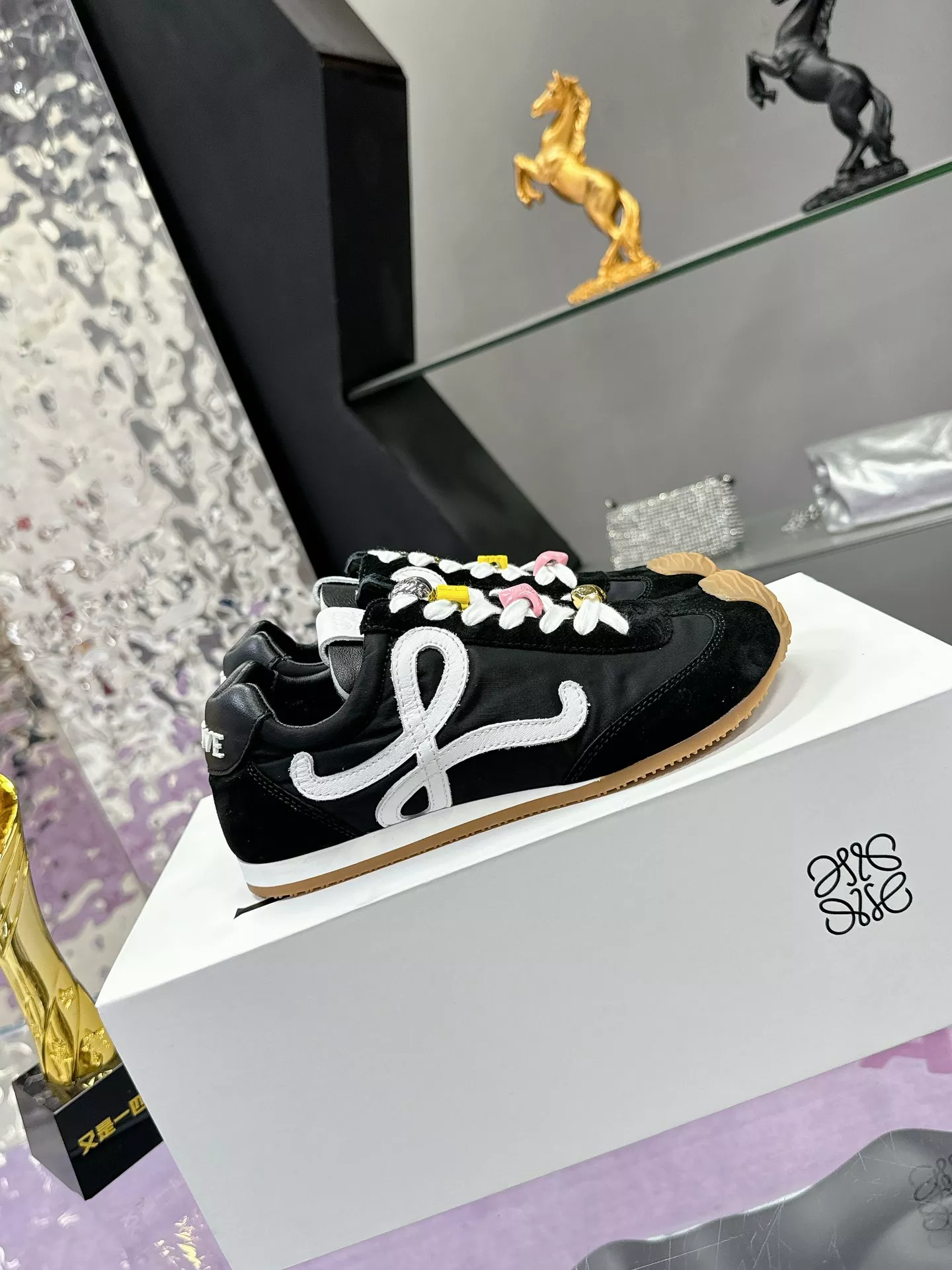 LOEWE Casual Shoes For Women Timeless 4546
