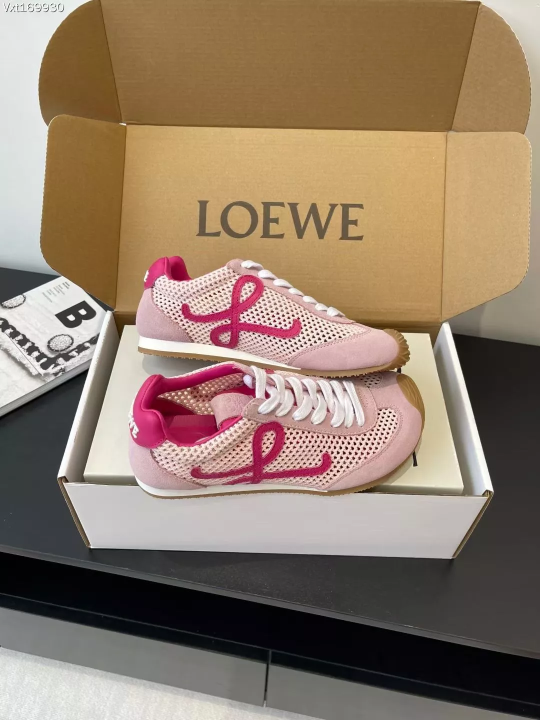 LOEWE Casual Shoes For Women UrbanStyle 9557
