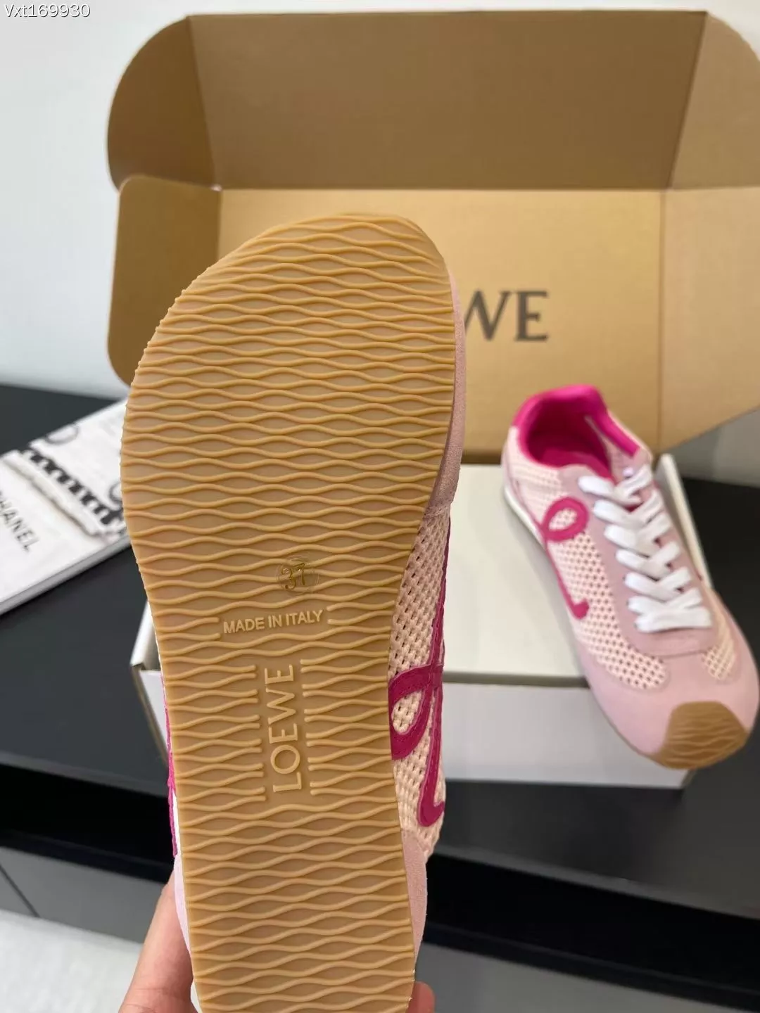 LOEWE Casual Shoes For Women UrbanStyle 9557