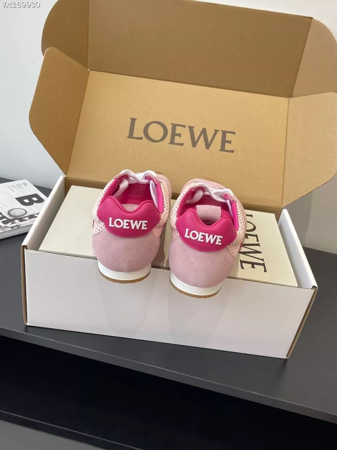 LOEWE Casual Shoes For Women UrbanStyle 9557