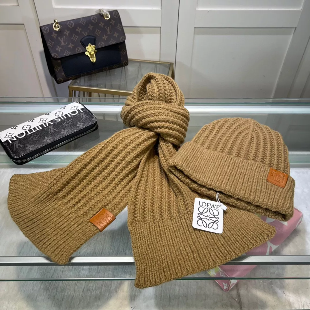 LOEWE Hat and Scarf Set Affordable 7541