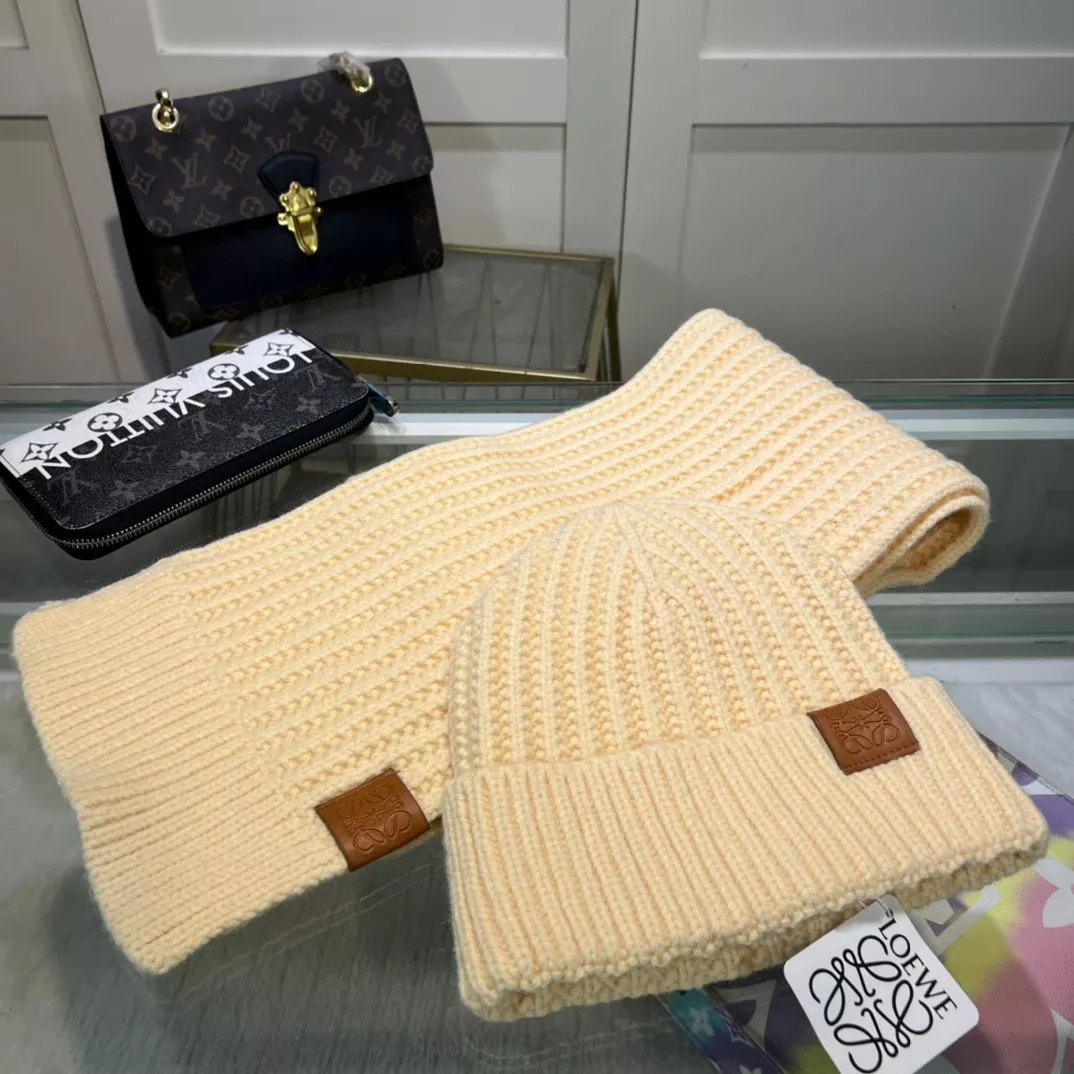 LOEWE Hat and Scarf Set EasyMatch 9264