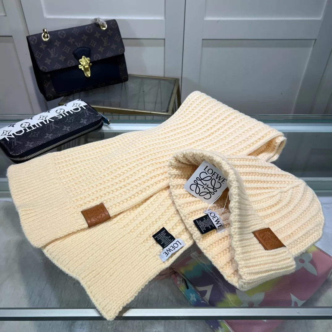 LOEWE Hat and Scarf Set EasyMatch 9264