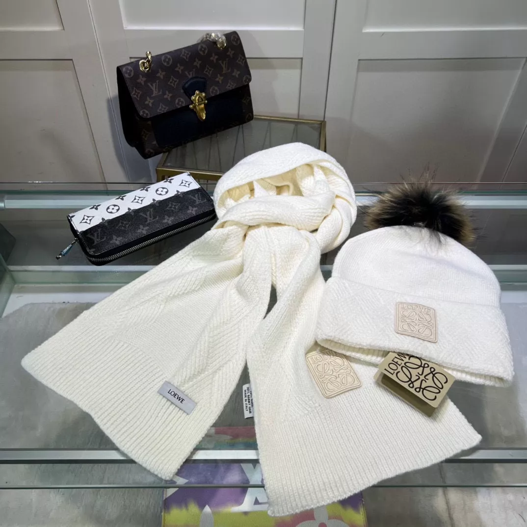 LOEWE Hat and Scarf Set HighQuality 7712