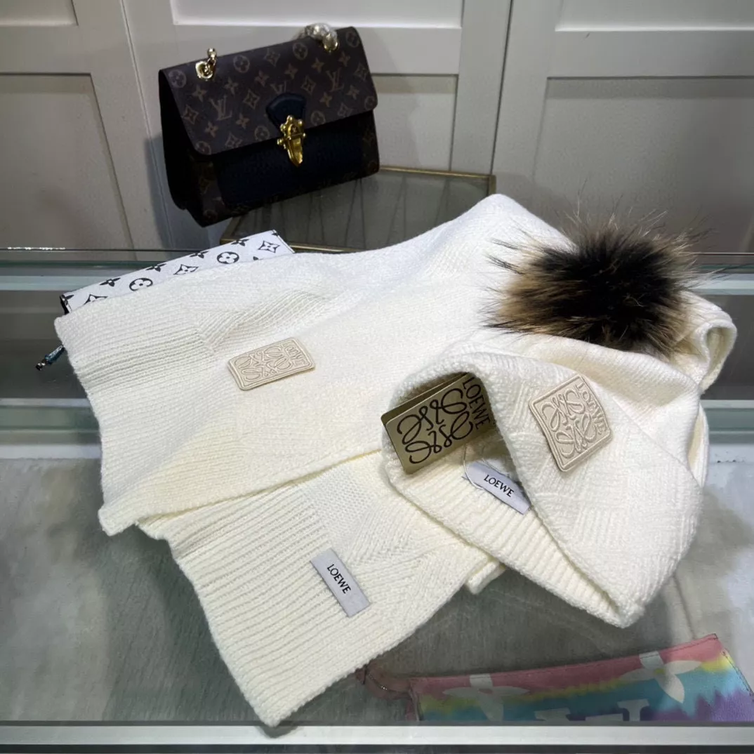 LOEWE Hat and Scarf Set HighQuality 7712
