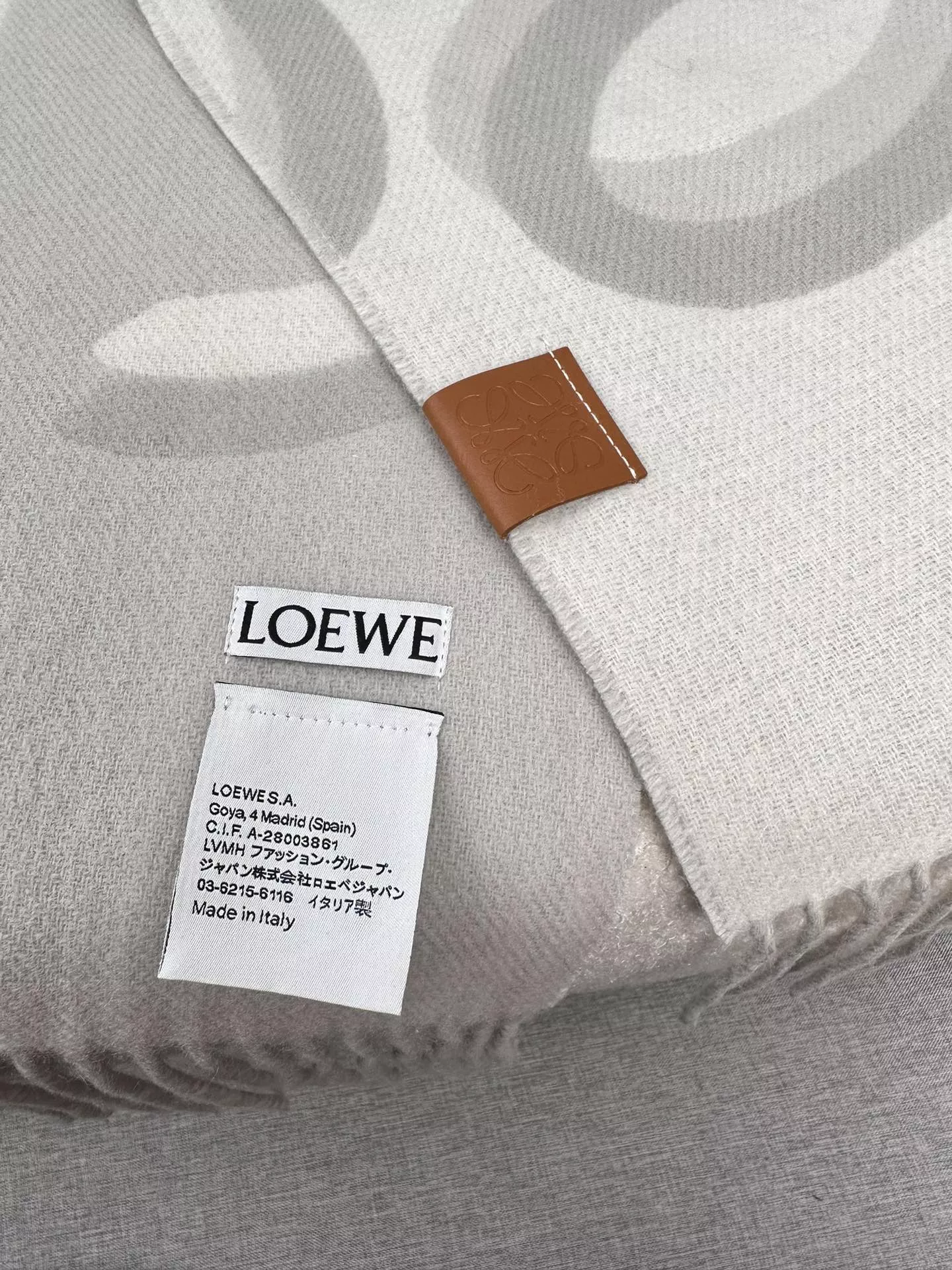 LOEWE Scarf For Women Durable 1580