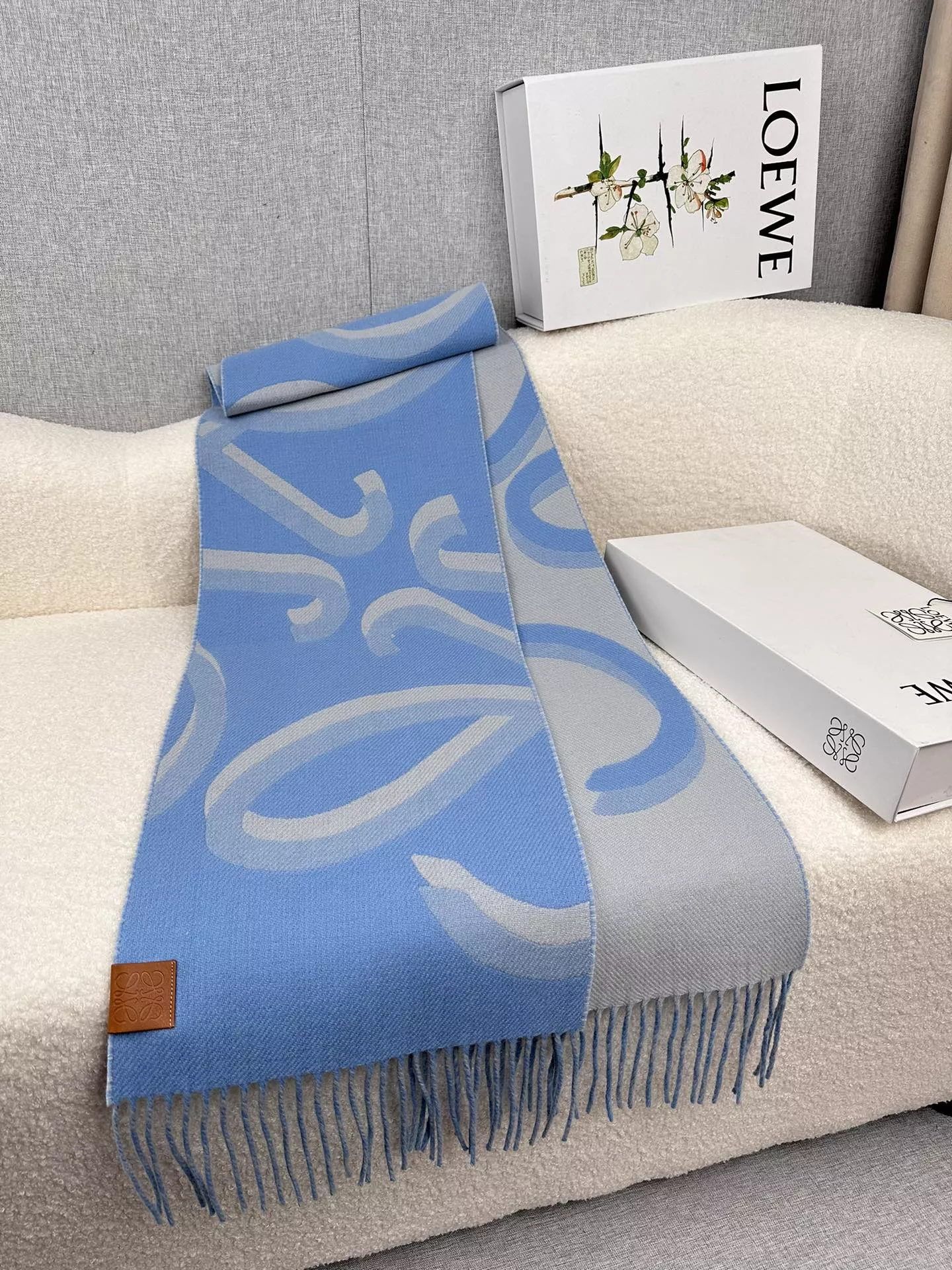 LOEWE Scarf For Women Durable 3872
