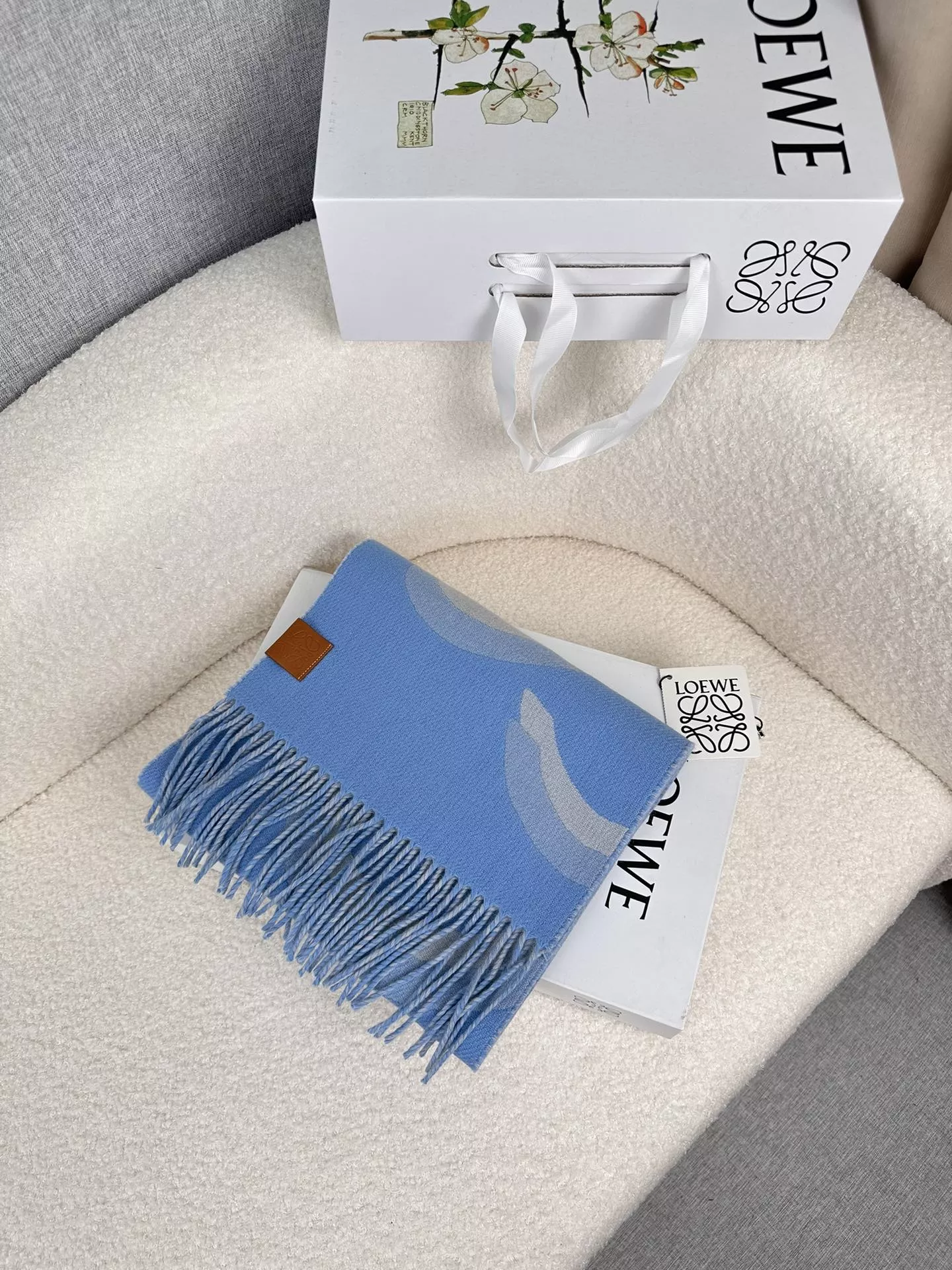 LOEWE Scarf For Women Durable 3872