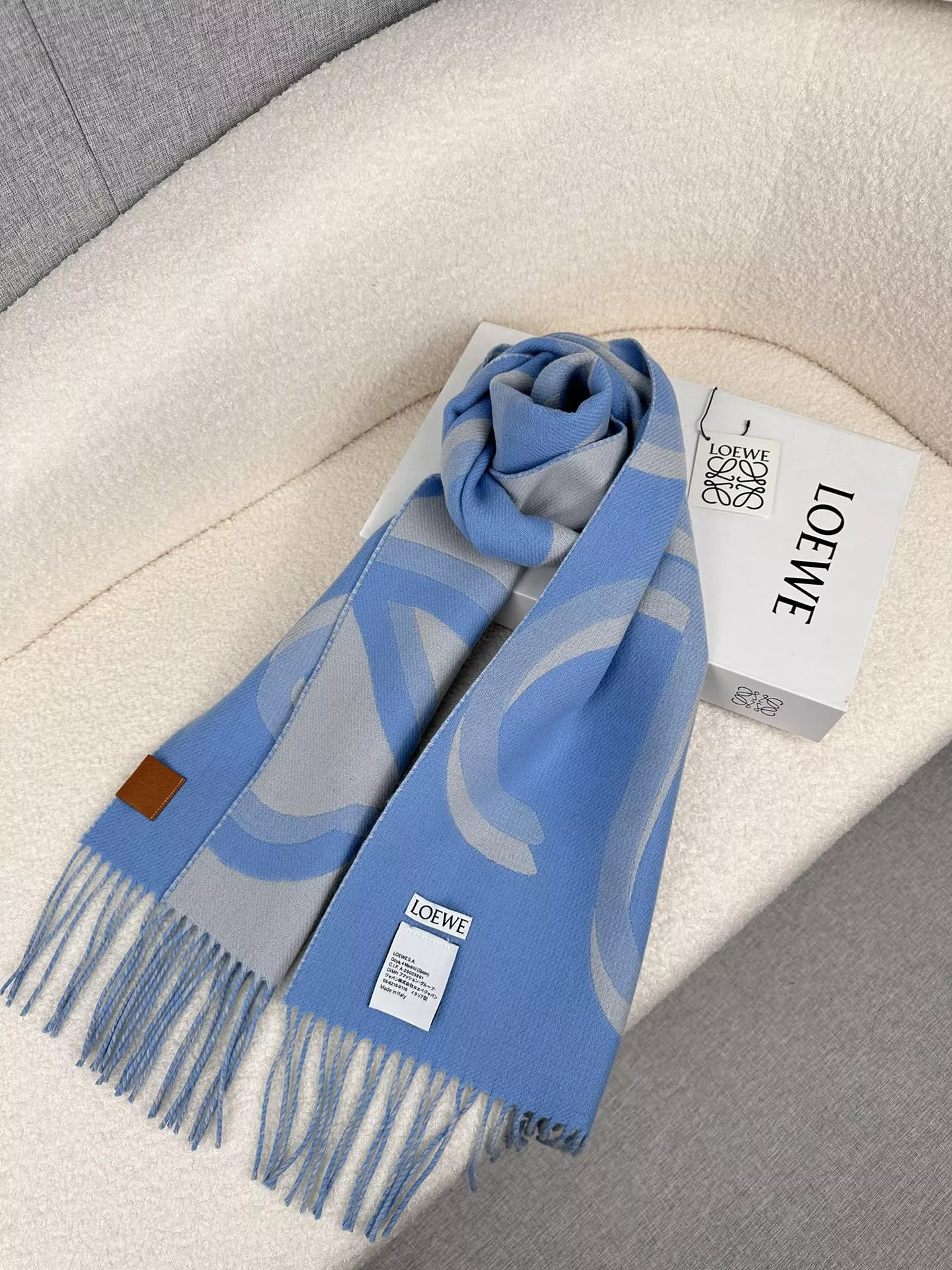 LOEWE Scarf For Women Durable 3872