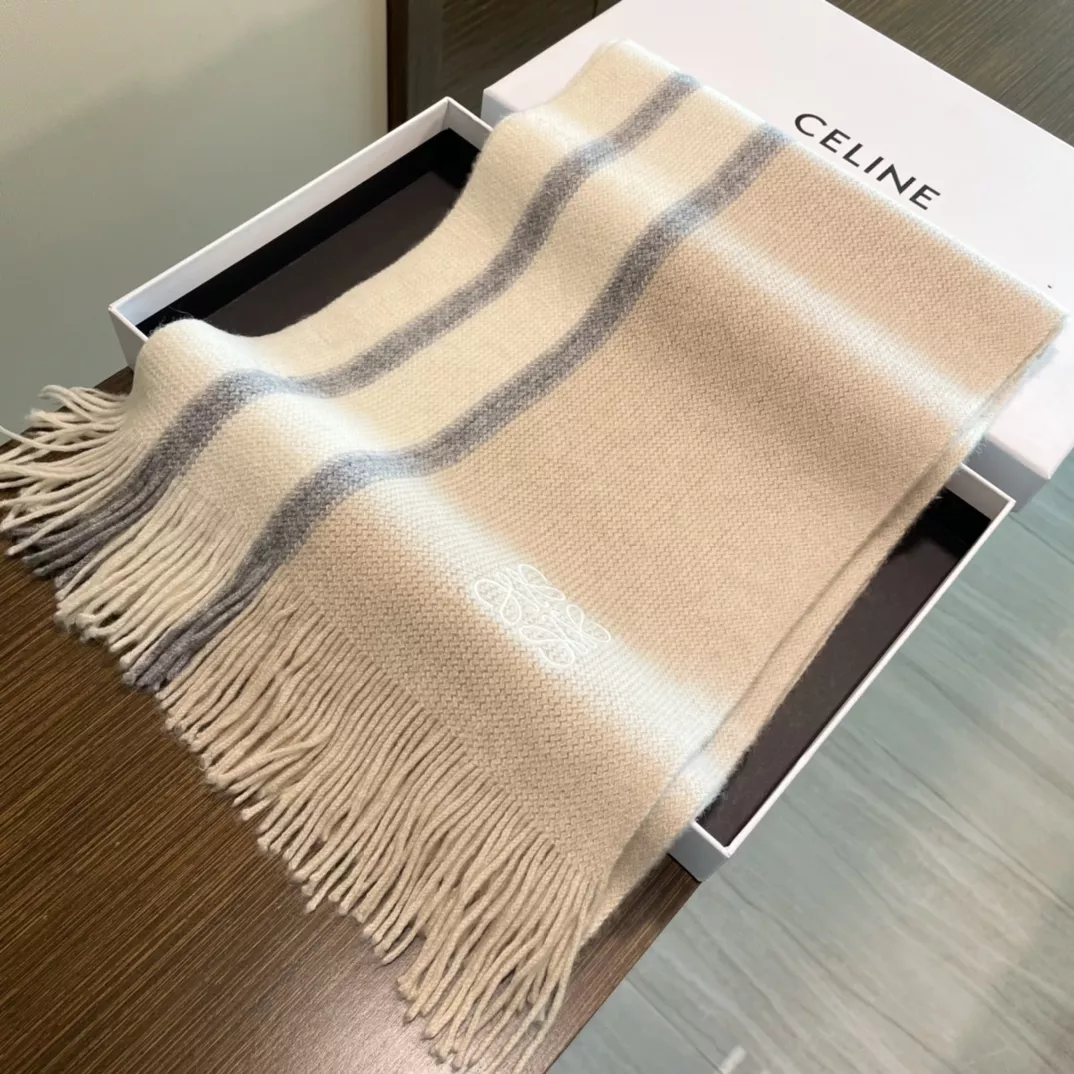 LOEWE Scarf For Women Resilient 798