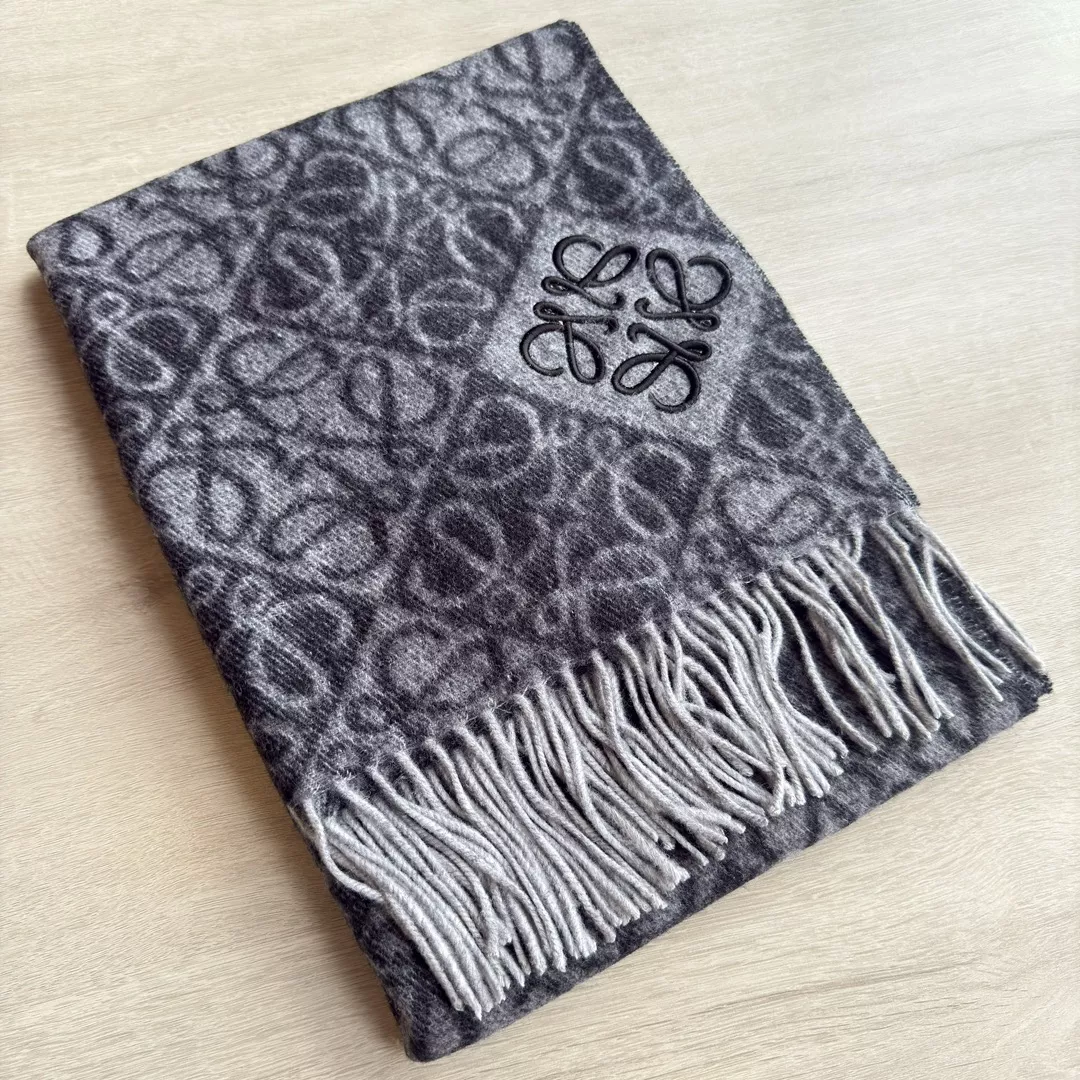 LOEWE Scarf For Women Unique 4494