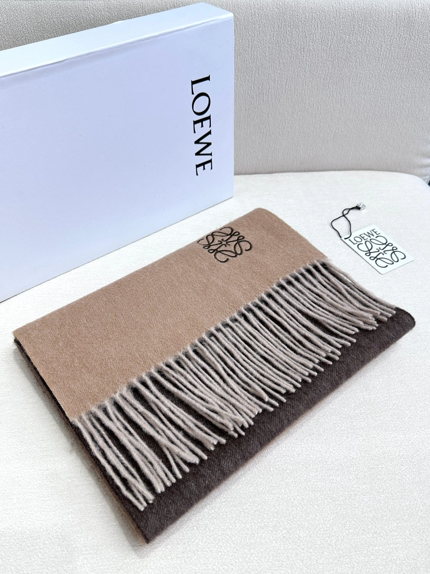 LOEWE Scarf Trendy 9306