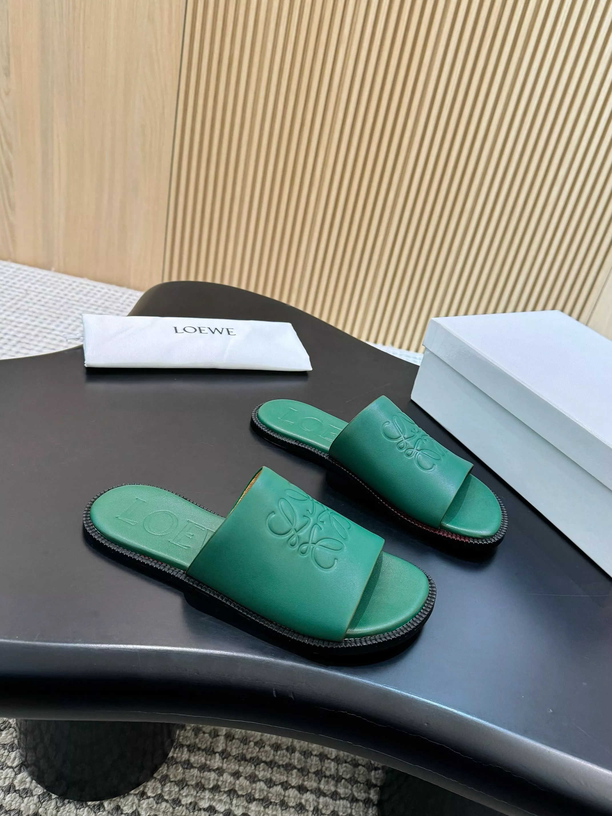 LOEWE Slippers For Men Practical 7350