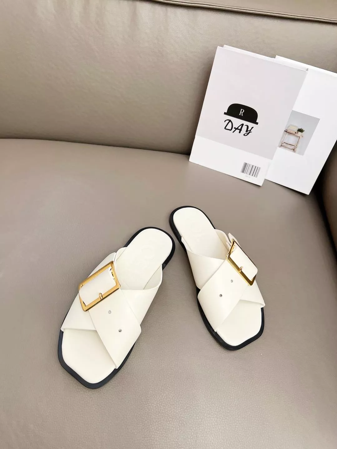 LOEWE Slippers For Women AllSeason 9747