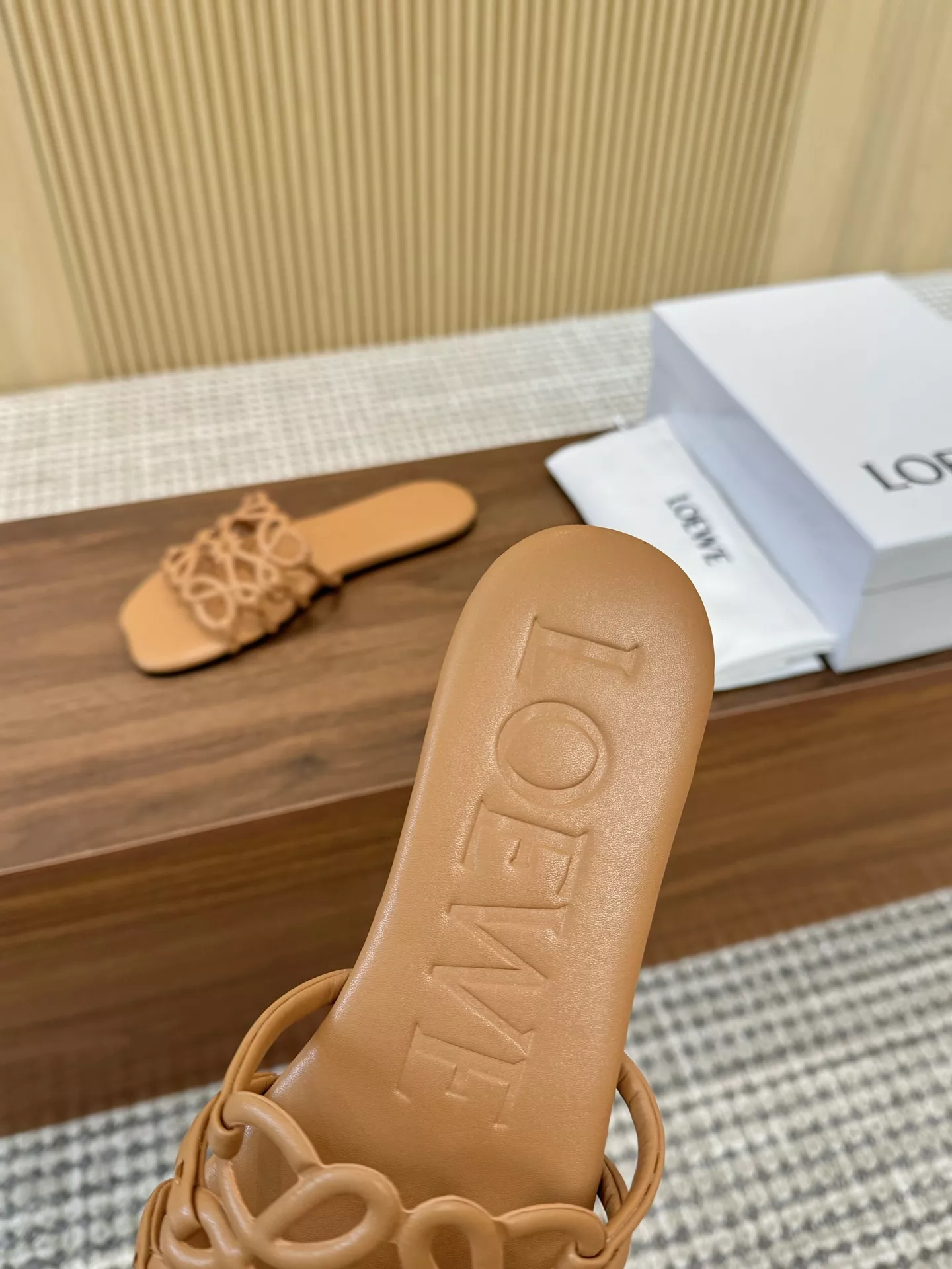LOEWE Slippers For Women Cozy 1546