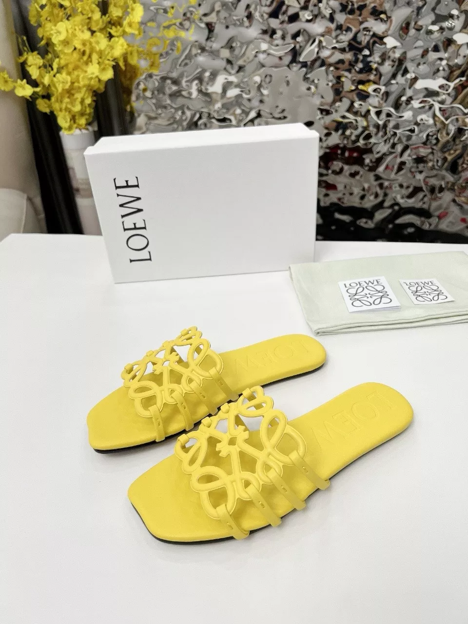 LOEWE Slippers For Women Durable 7113