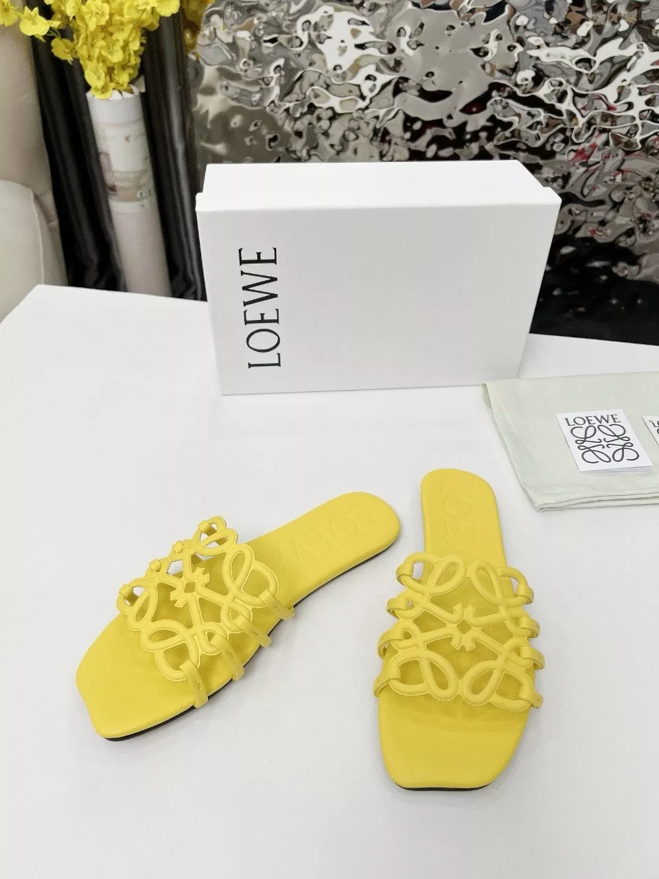 LOEWE Slippers For Women Durable 7113
