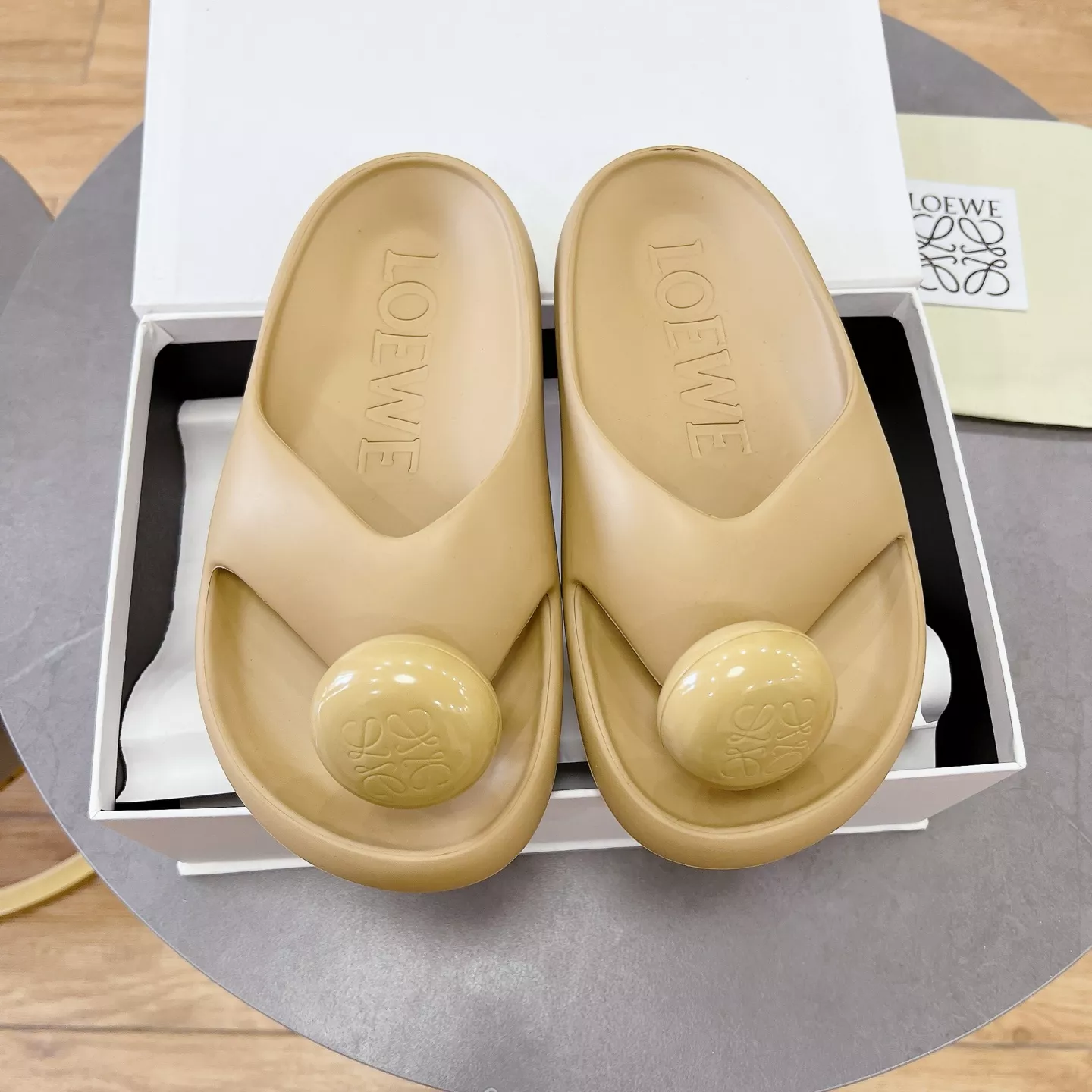 LOEWE Slippers For Women GoAnywhere 4717